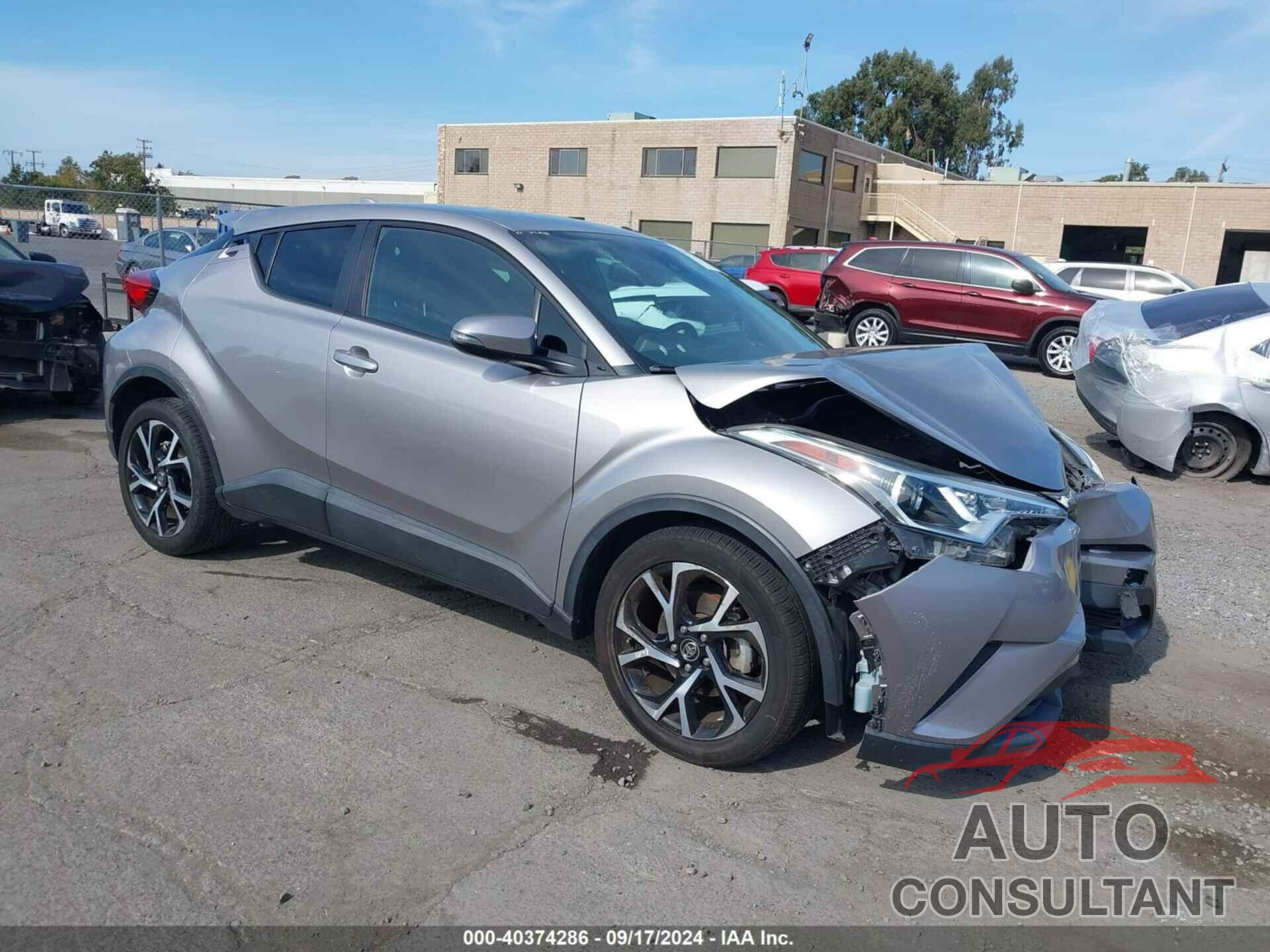 TOYOTA C-HR 2018 - NMTKHMBX2JR029208