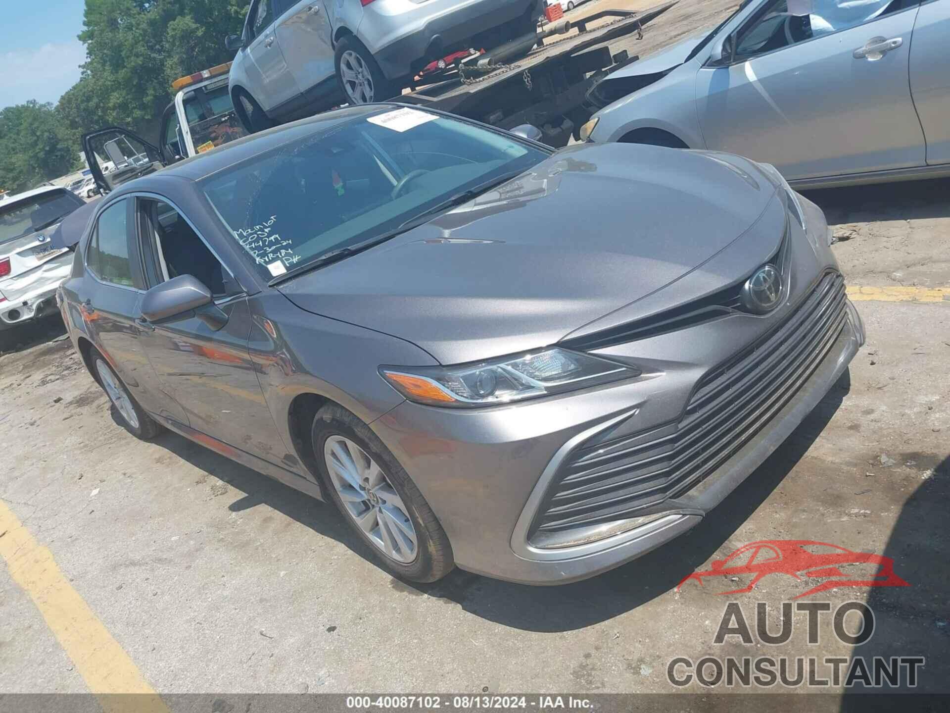 TOYOTA CAMRY 2021 - 4T1C11AK5MU616612