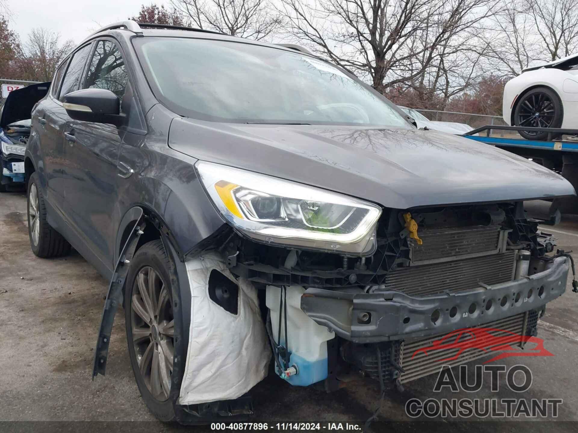 FORD ESCAPE 2017 - 1FMCU9J94HUB95068