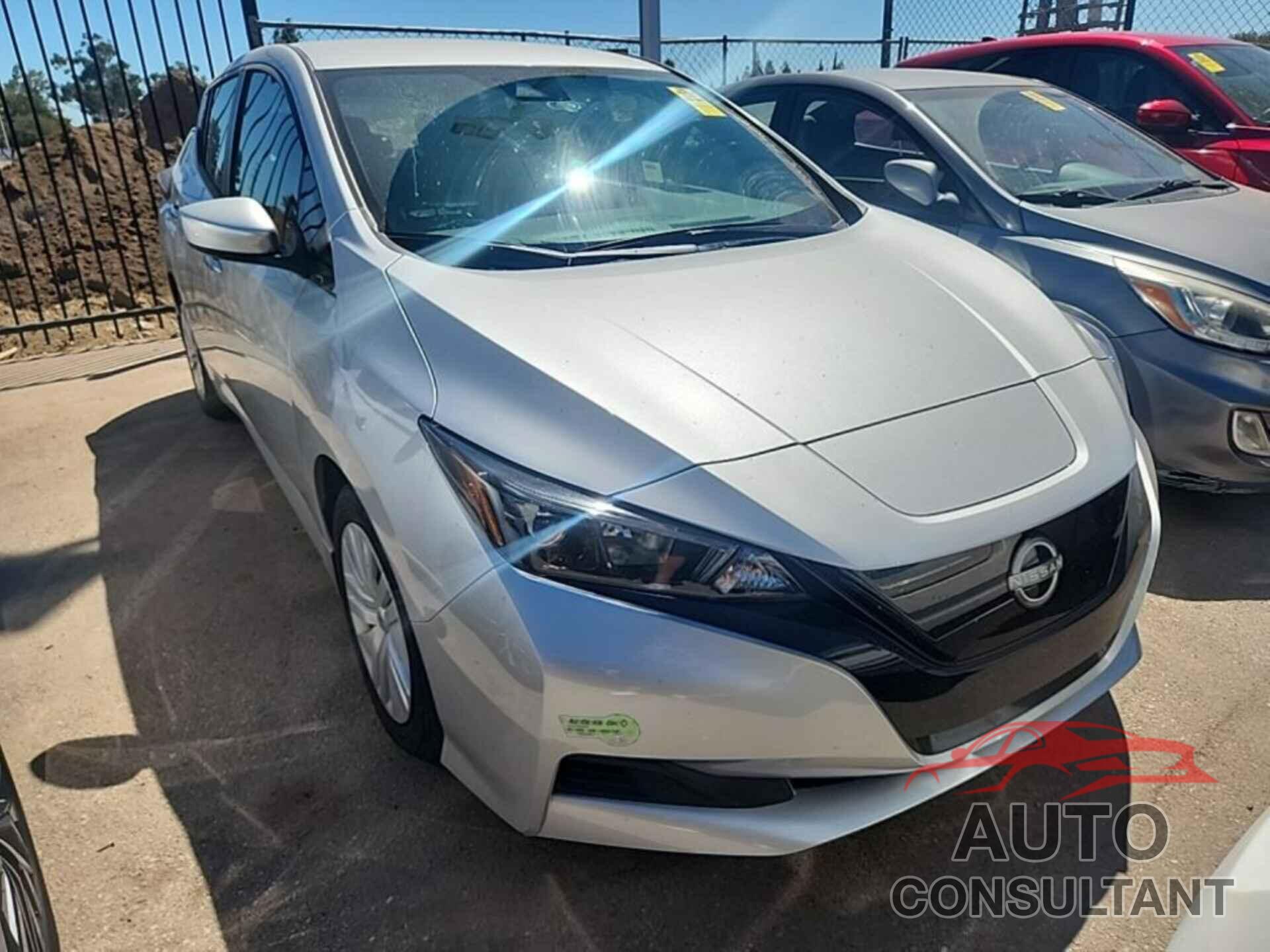 NISSAN LEAF 2023 - 1N4AZ1BV7PC556622