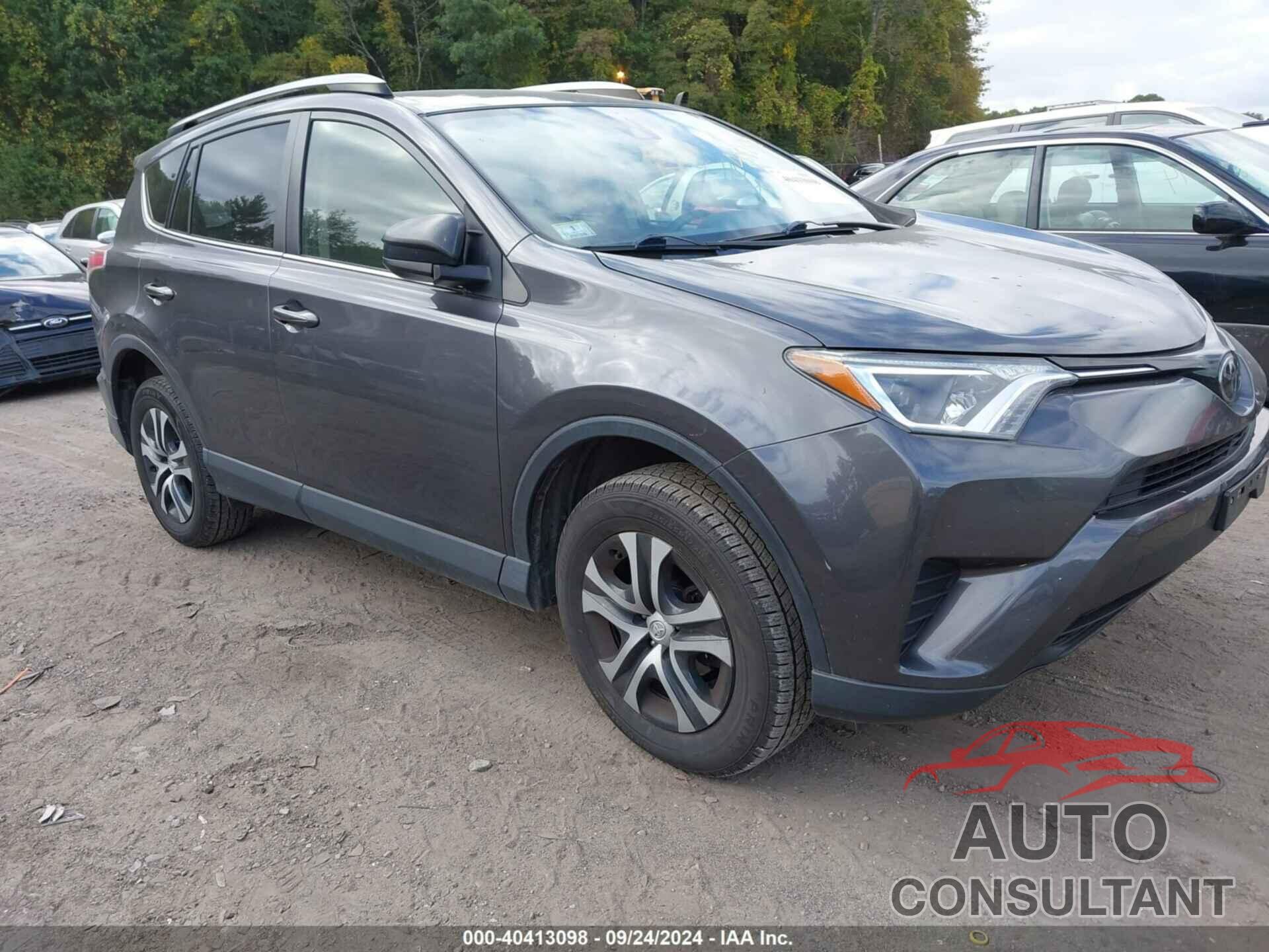 TOYOTA RAV4 2018 - JTMBFREV2JJ202043