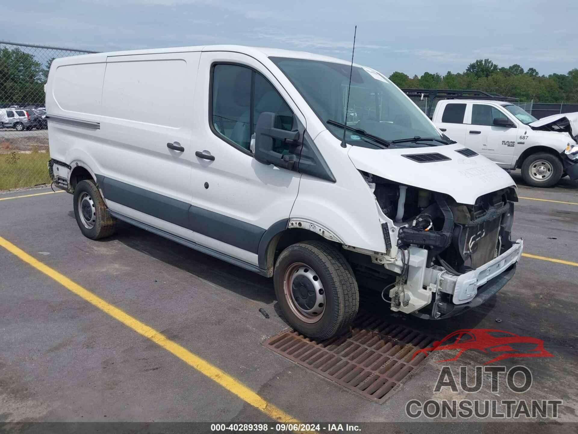 FORD TRANSIT VAN 2018 - 1FTYR1YM6JKB34801