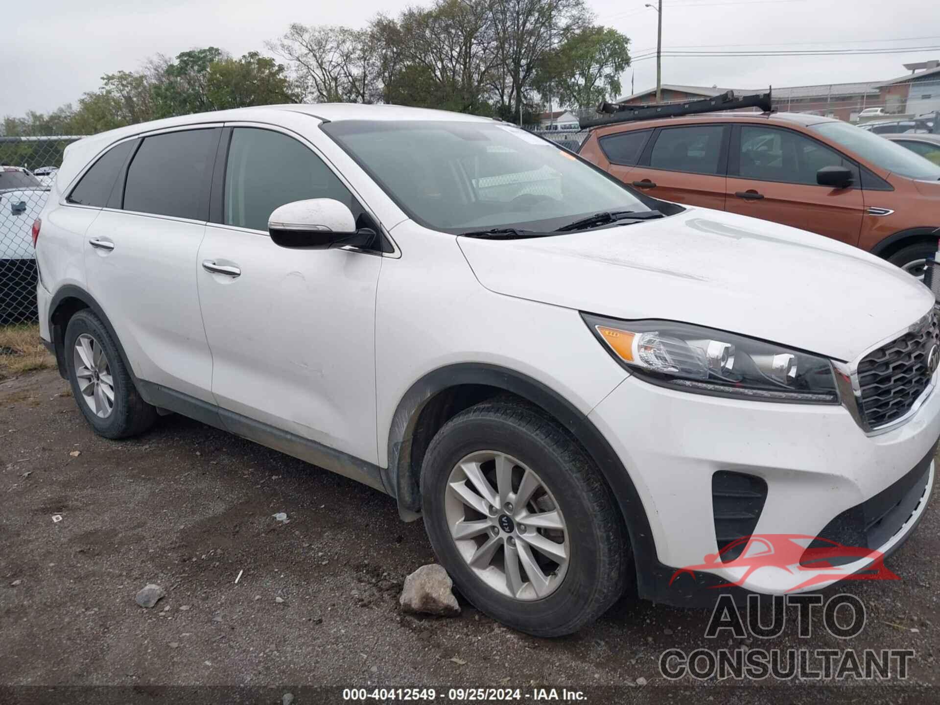 KIA SORENTO 2019 - 5XYPG4A33KG562577