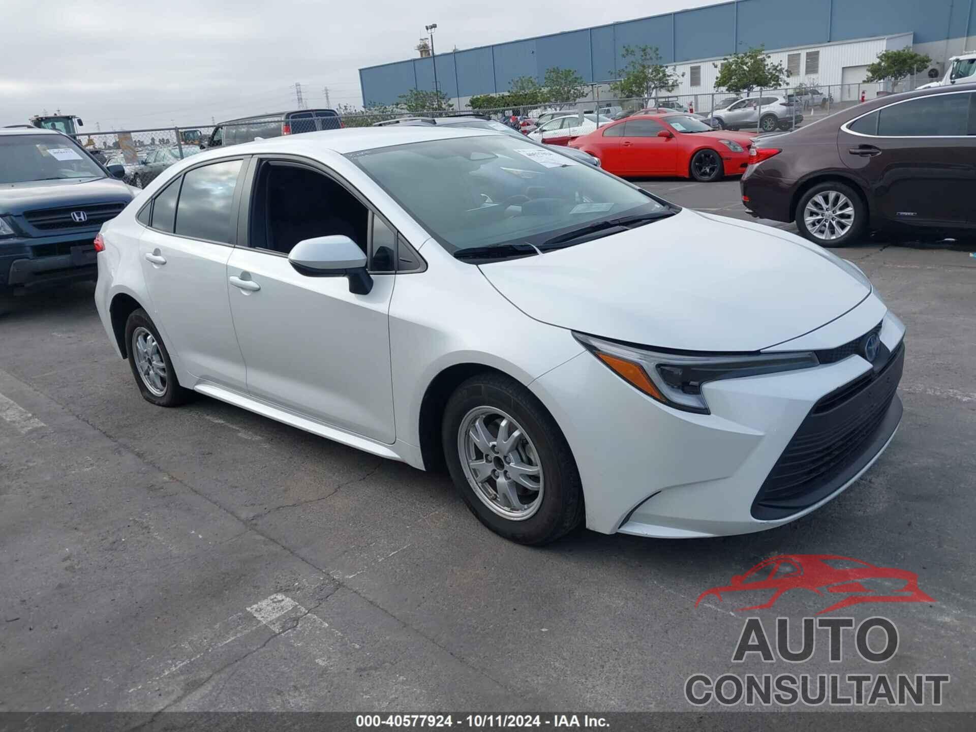TOYOTA COROLLA 2023 - JTDBCMFE2PJ006560