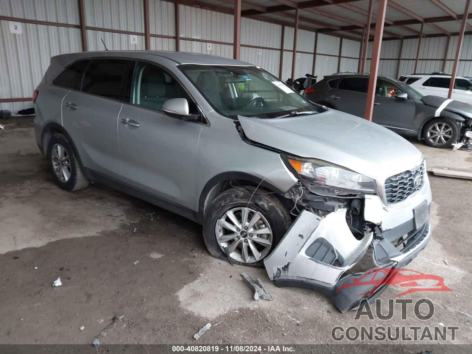 KIA SORENTO 2019 - 5XYPG4A59KG490057