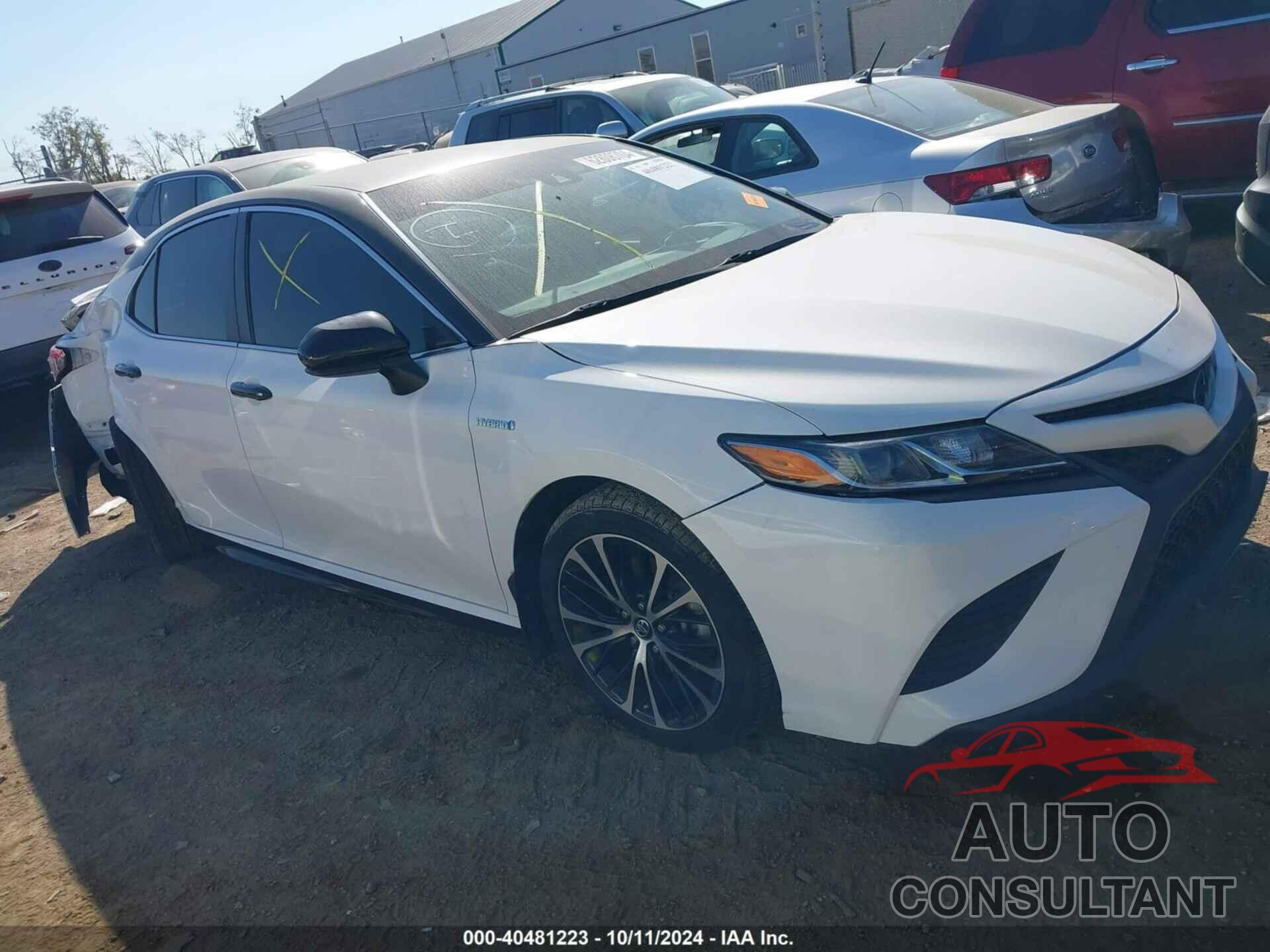 TOYOTA CAMRY 2018 - 4T1B21HKXJU005176