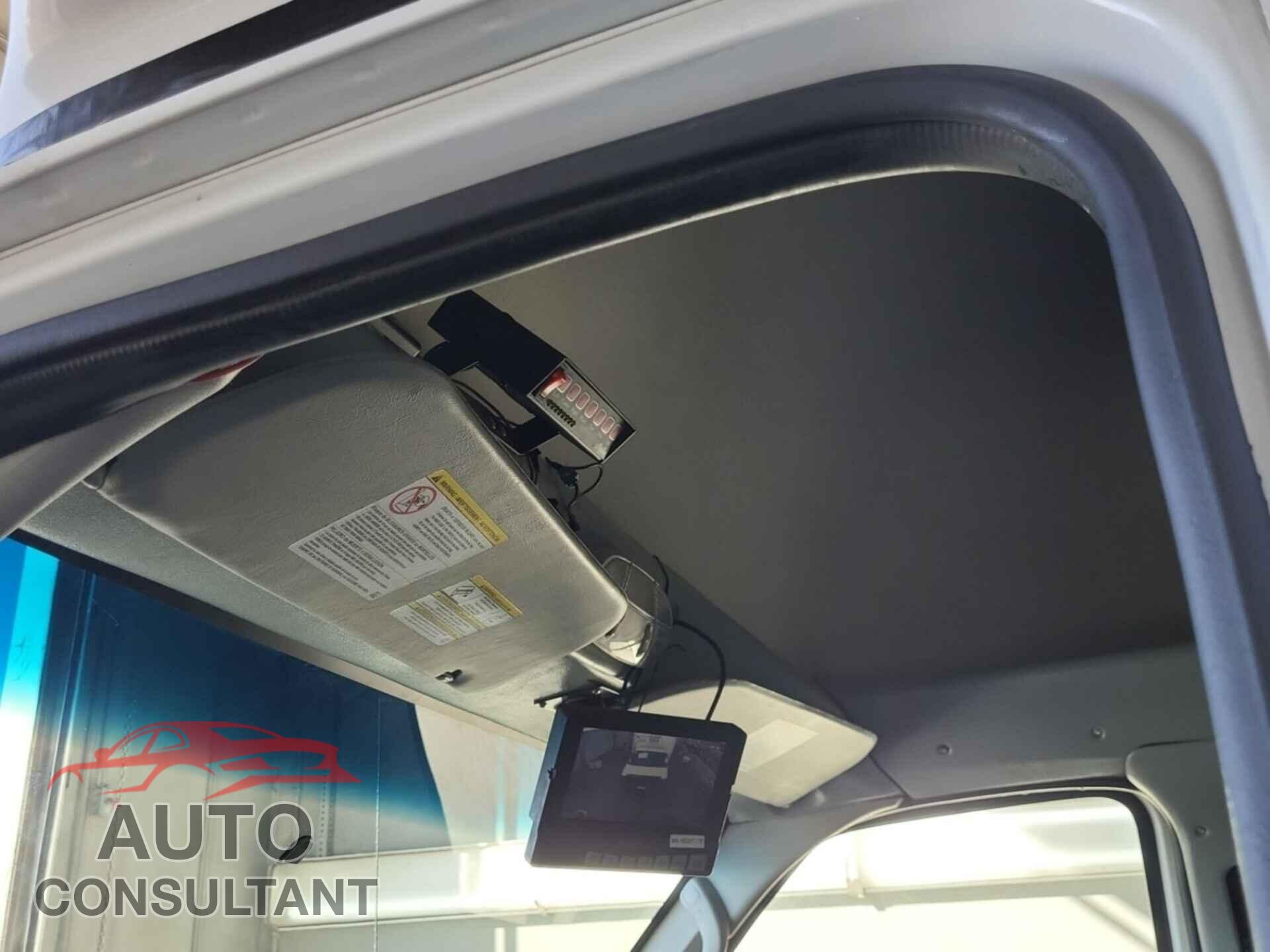 FORD ECONOLINE 2016 - 1FDXE4FS4GDC10616