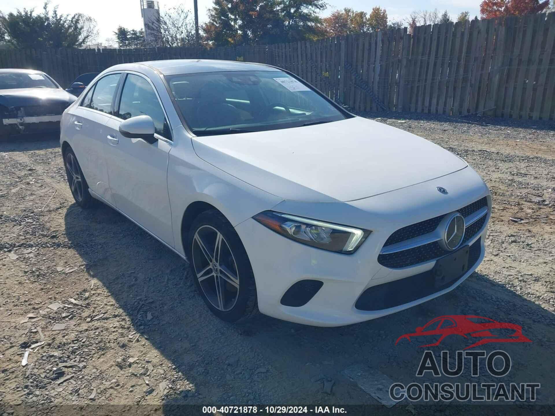 MERCEDES-BENZ A 220 2019 - WDD3G4FB1KW012754