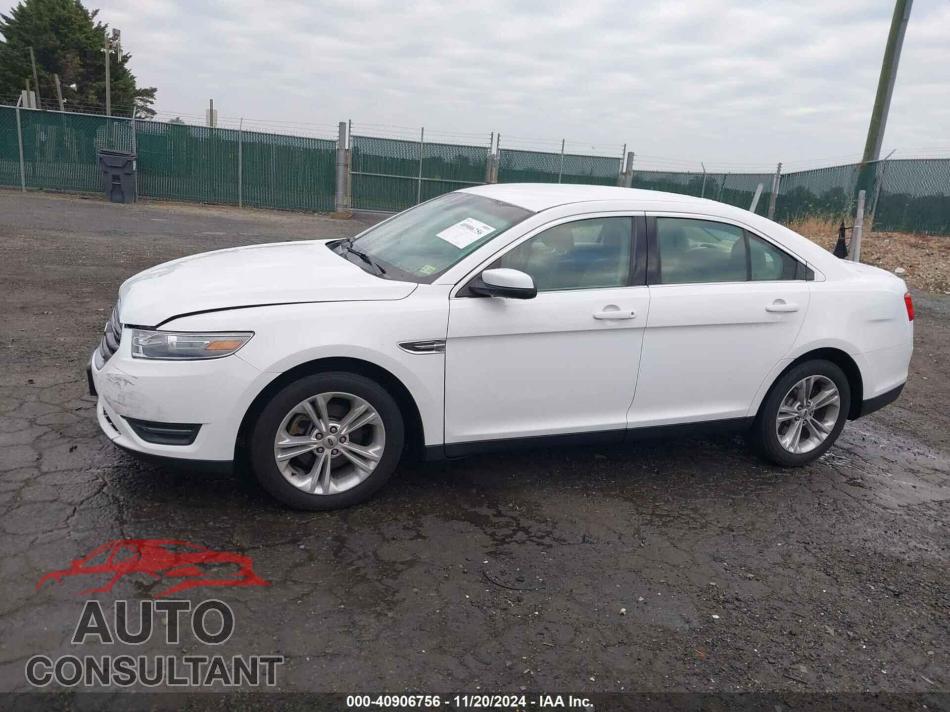 FORD TAURUS 2013 - 1FAHP2E82DG111449
