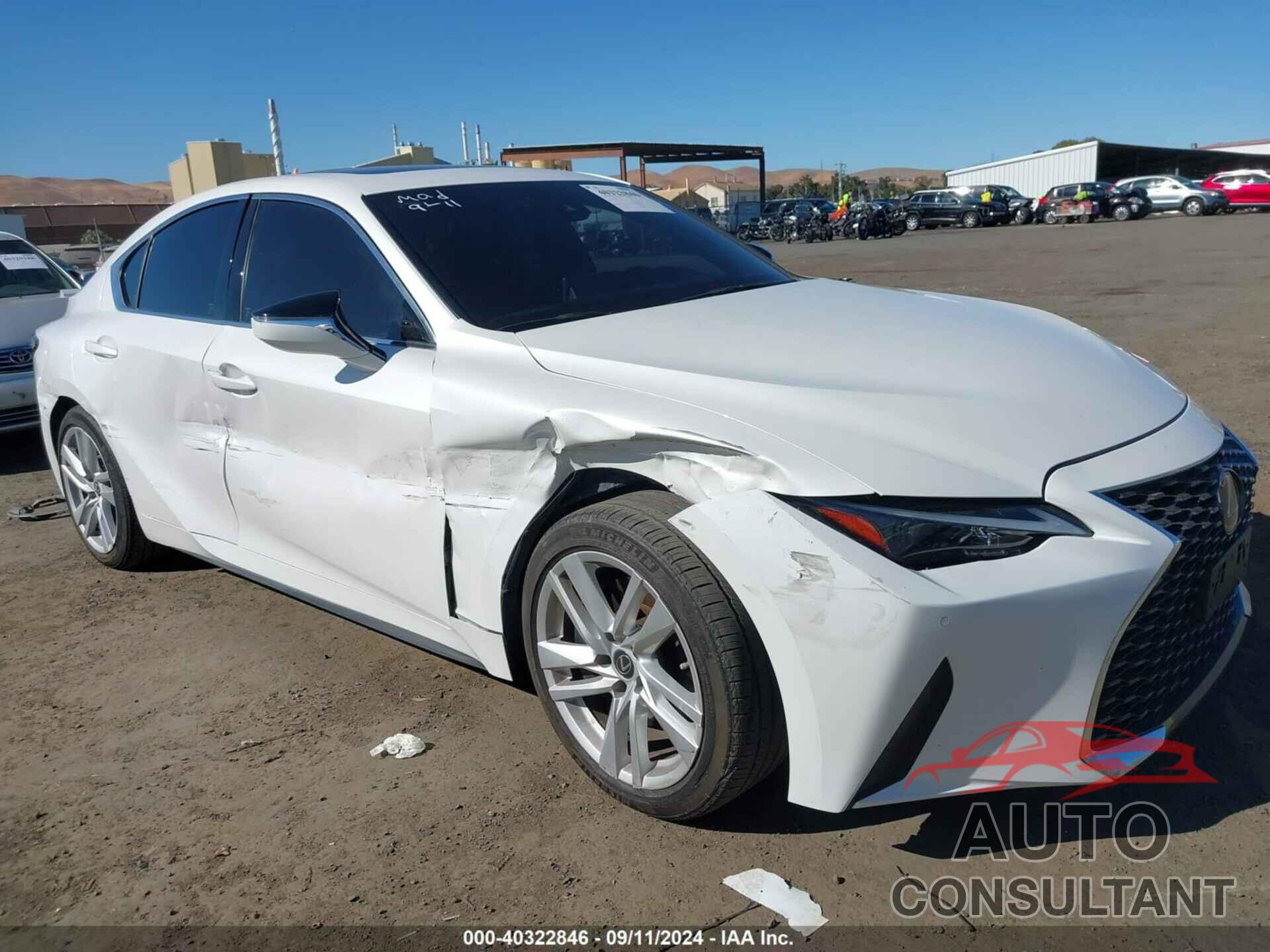 LEXUS IS 300 2021 - JTHCA1D20M5117113