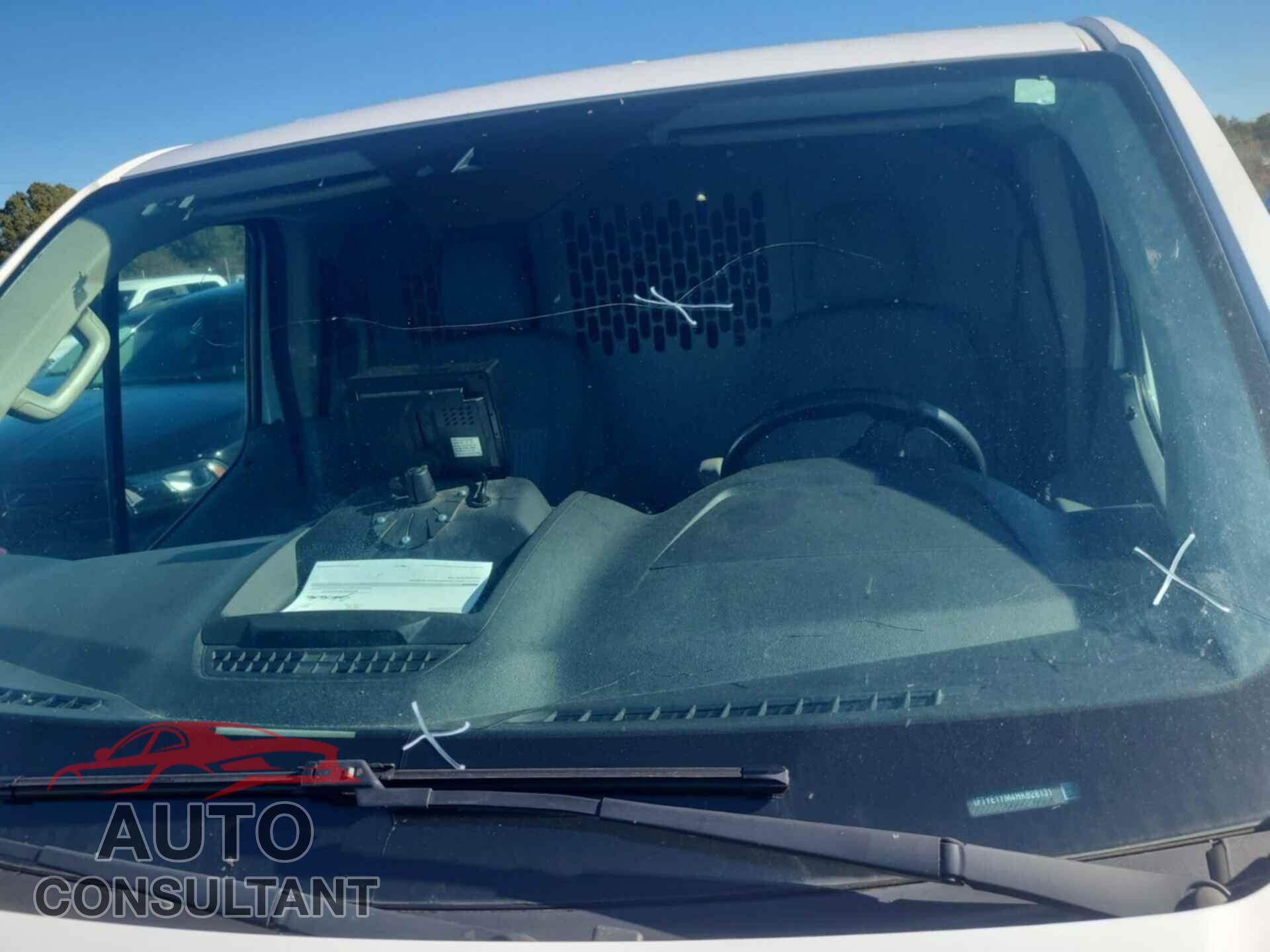 FORD TRANSIT 2017 - 1FTYE1YM4HKB28131