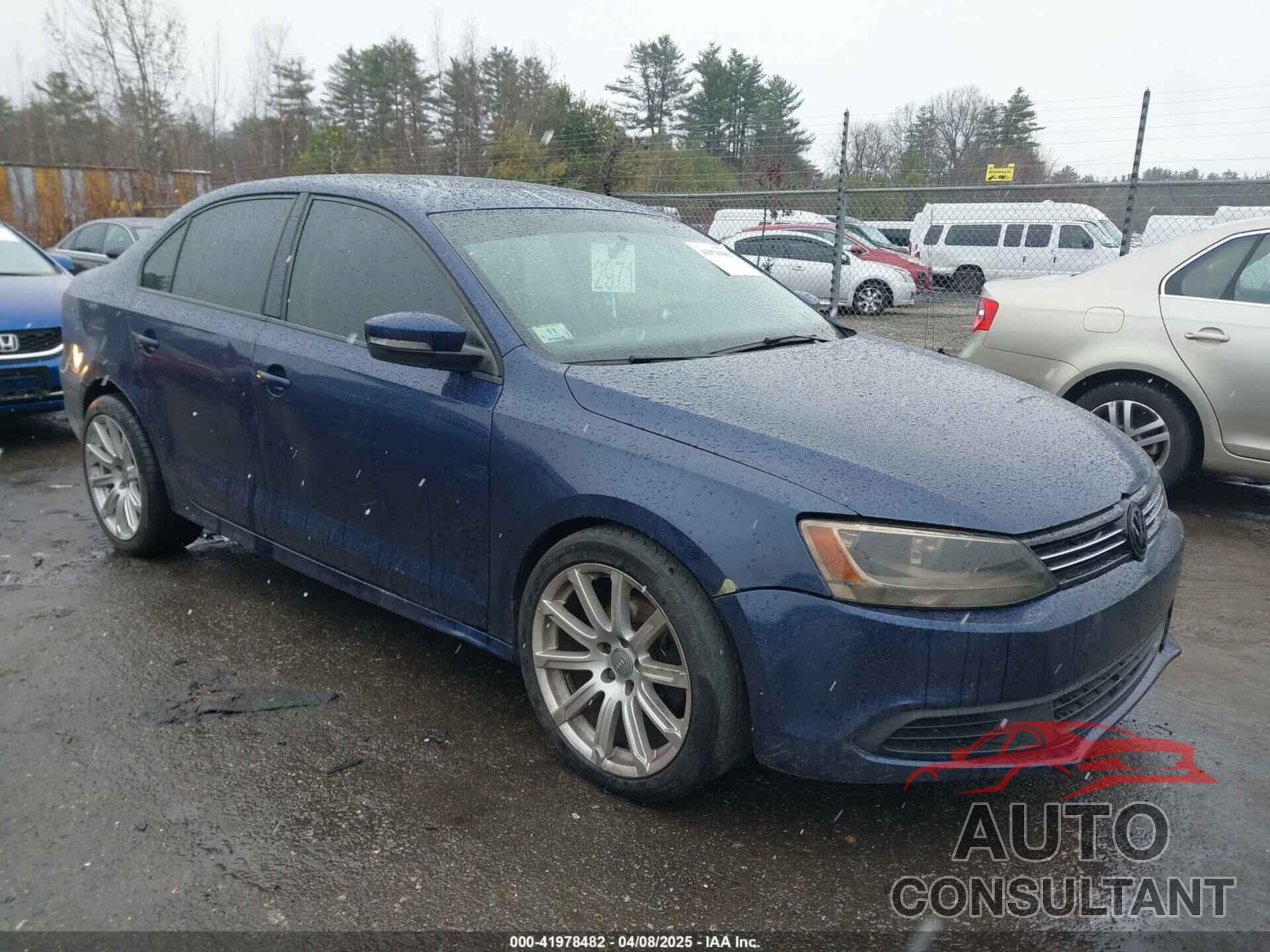 VOLKSWAGEN JETTA 2011 - 3VWDZ7AJ6BM326180