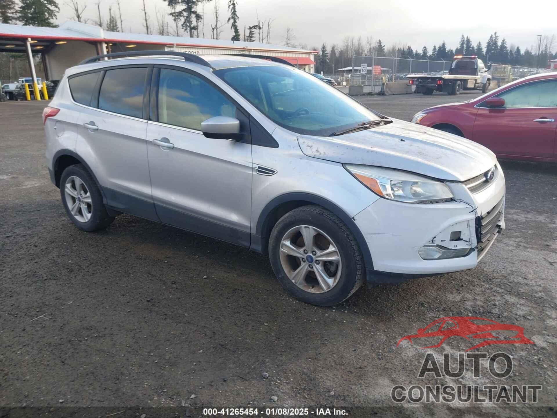 FORD ESCAPE 2015 - 1FMCU9GX1FUC43872