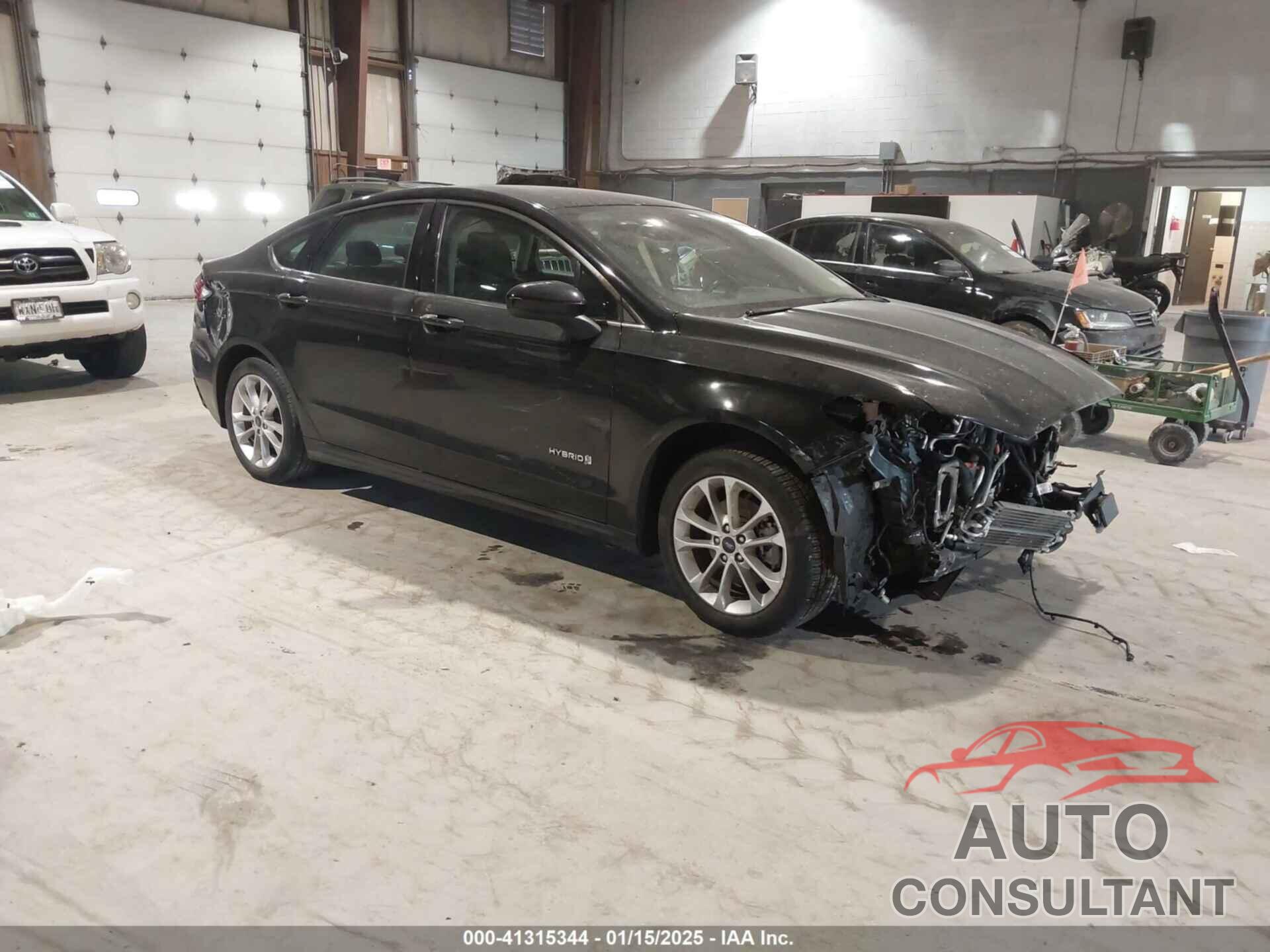 FORD FUSION HYBRID 2019 - 3FA6P0LU8KR266833