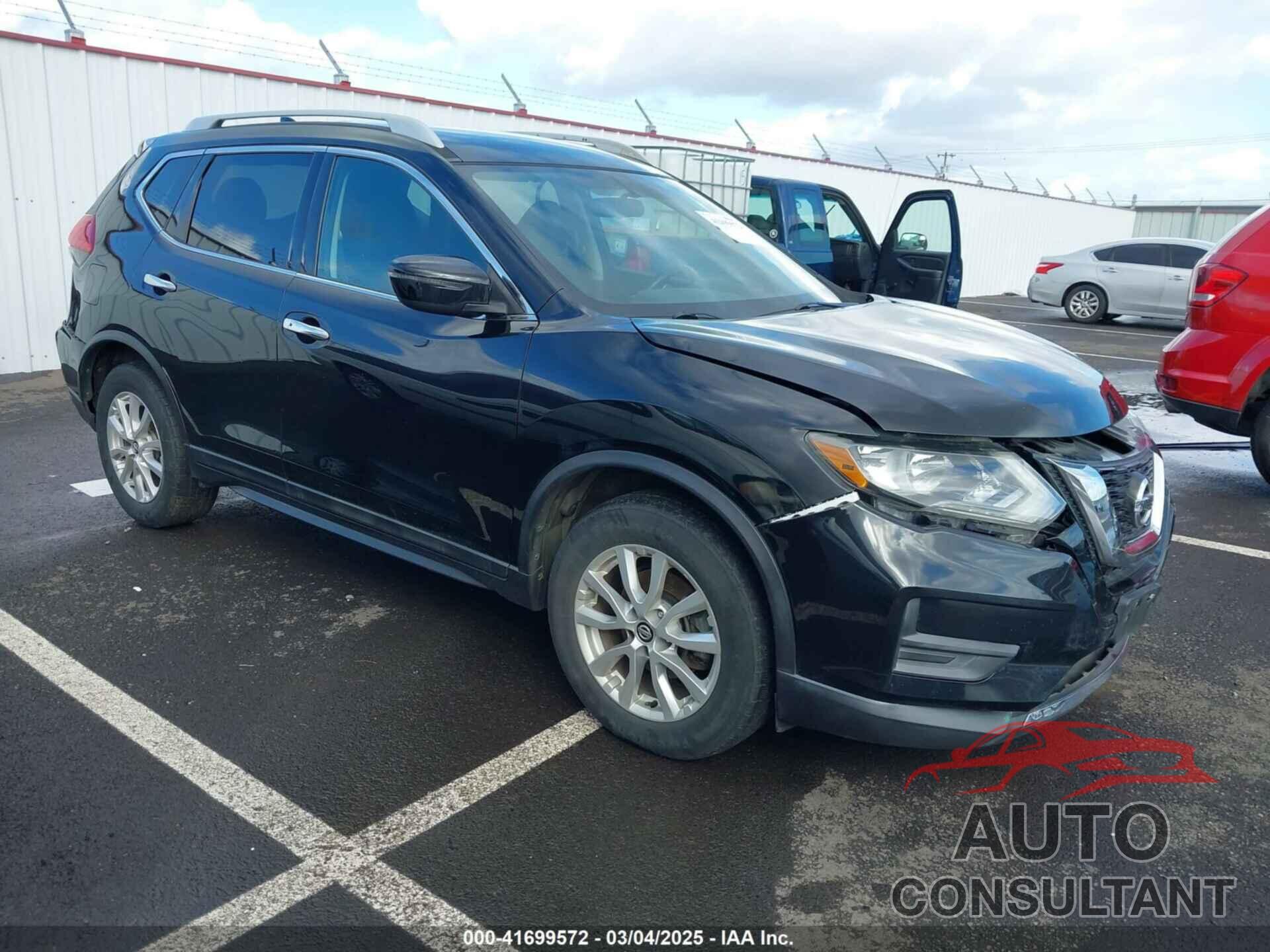 NISSAN ROGUE 2017 - 5N1AT2MT0HC742707