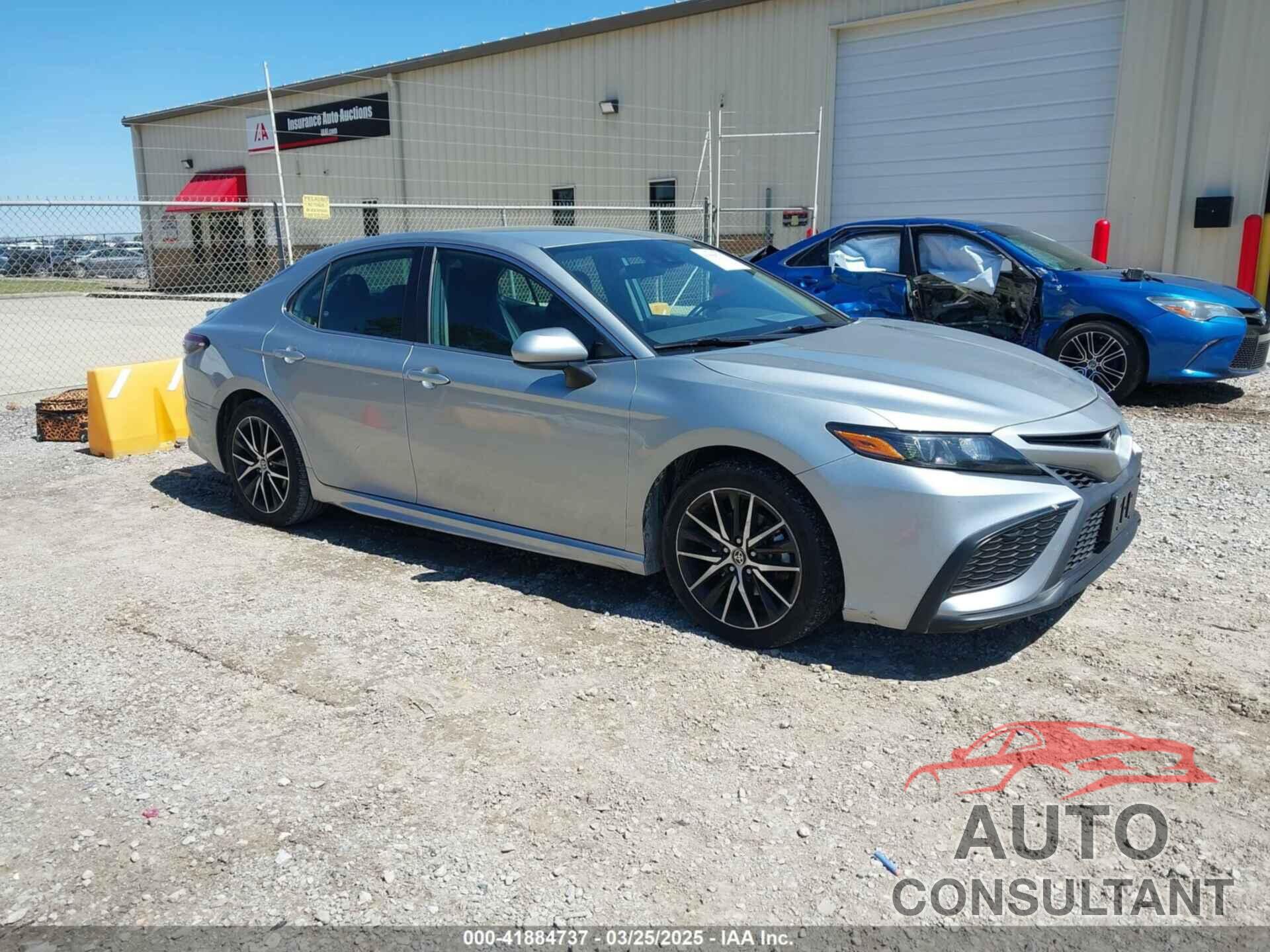 TOYOTA CAMRY 2021 - 4T1G11AK2MU464824
