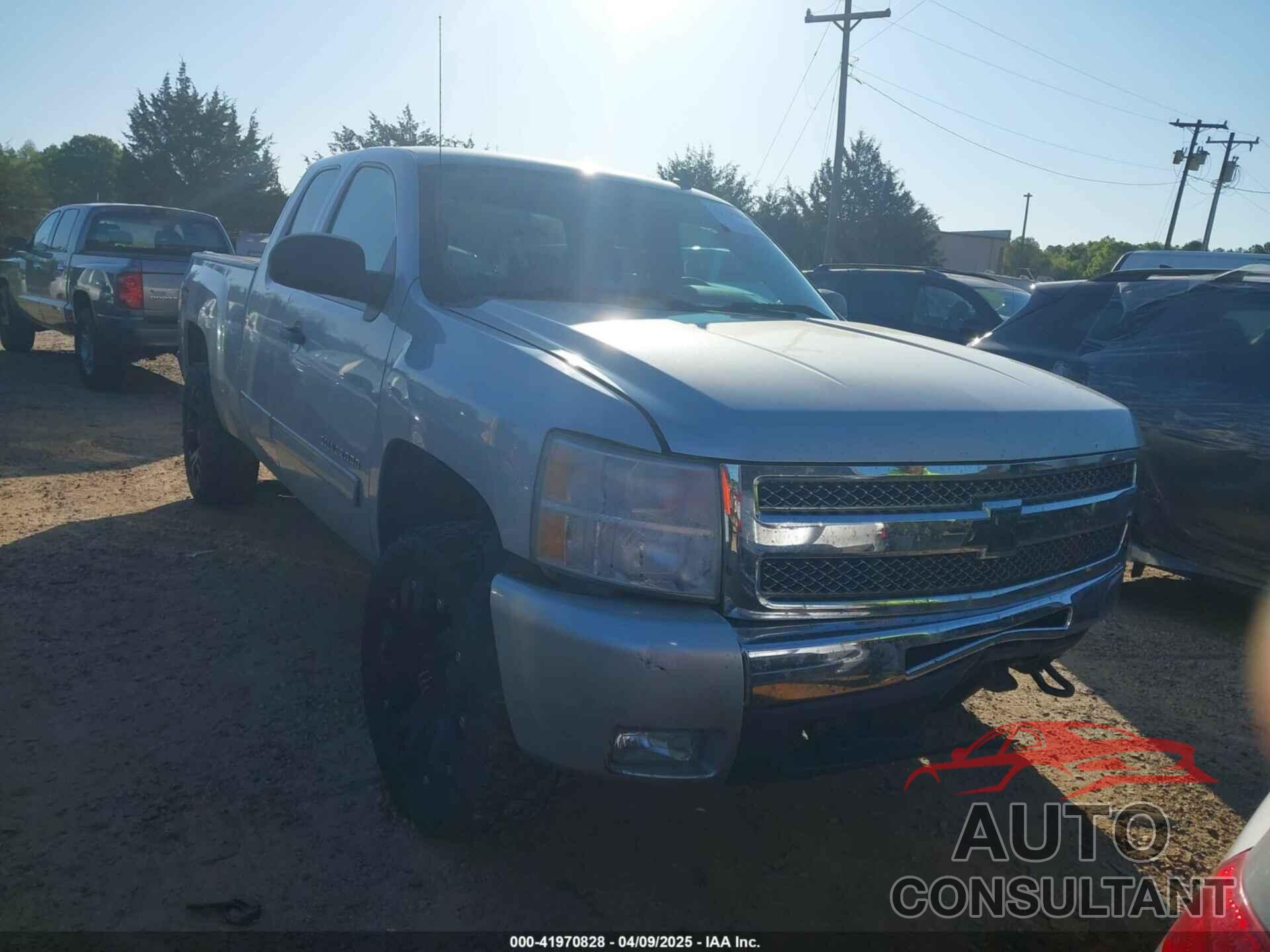 CHEVROLET SILVERADO 1500 2011 - 1GCRKSE38BZ307298