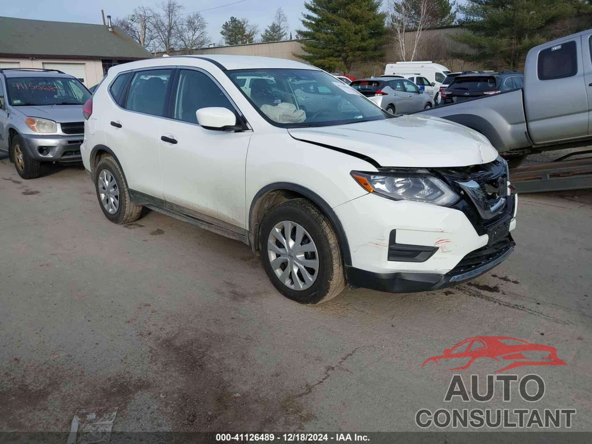 NISSAN ROGUE 2017 - KNMAT2MV2HP617321