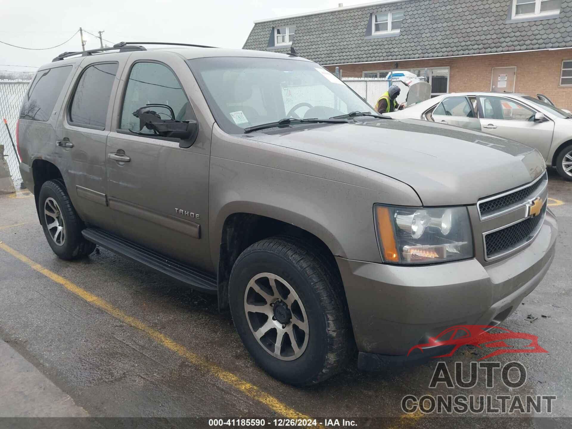 CHEVROLET TAHOE 2012 - 1GNSKBE02CR133258