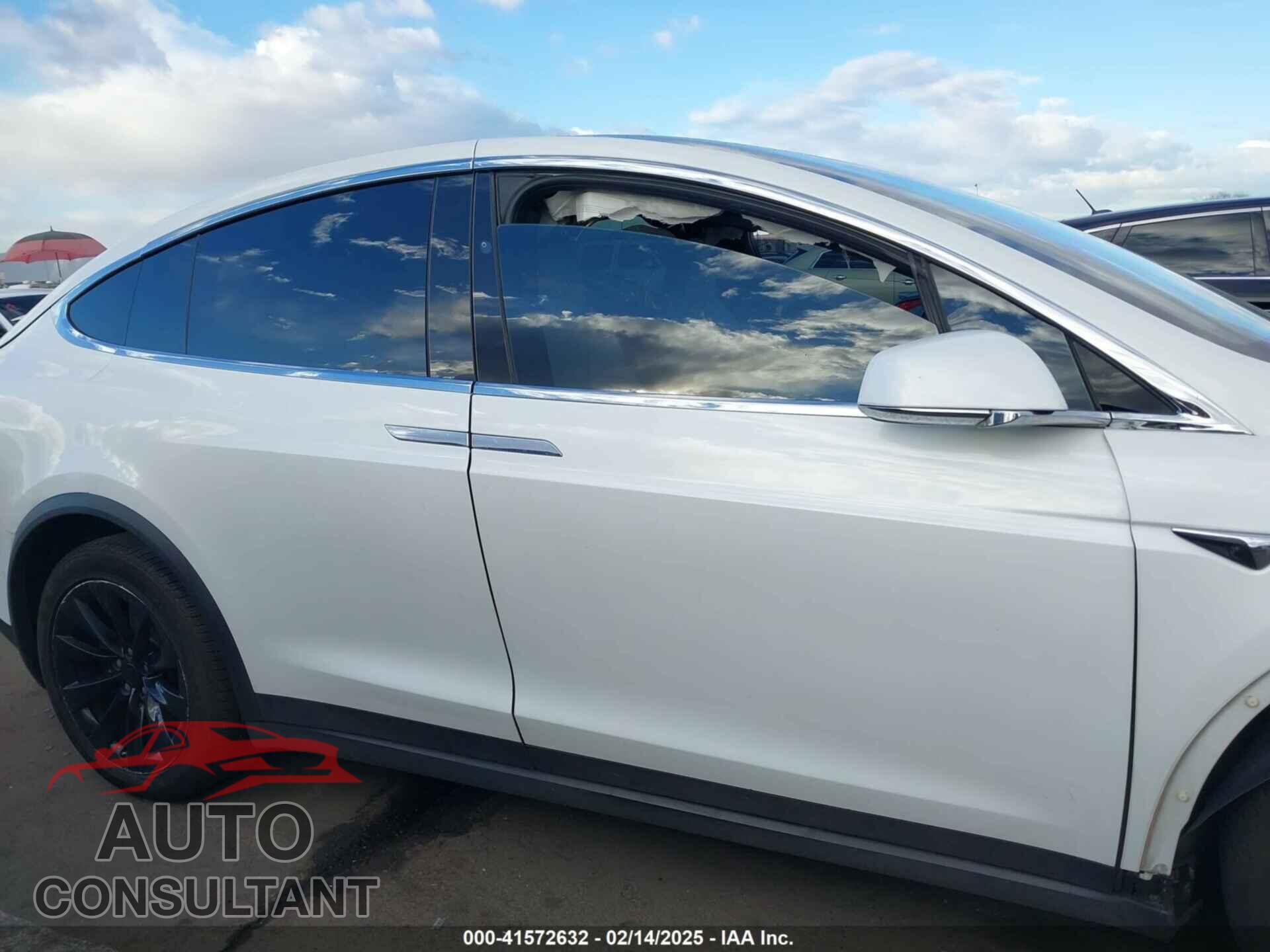 TESLA MODEL X 2017 - 5YJXCDE24HF077233