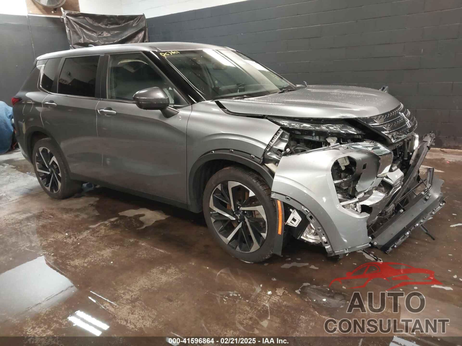 MITSUBISHI OUTLANDER 2022 - JA4J4UA86NZ037619