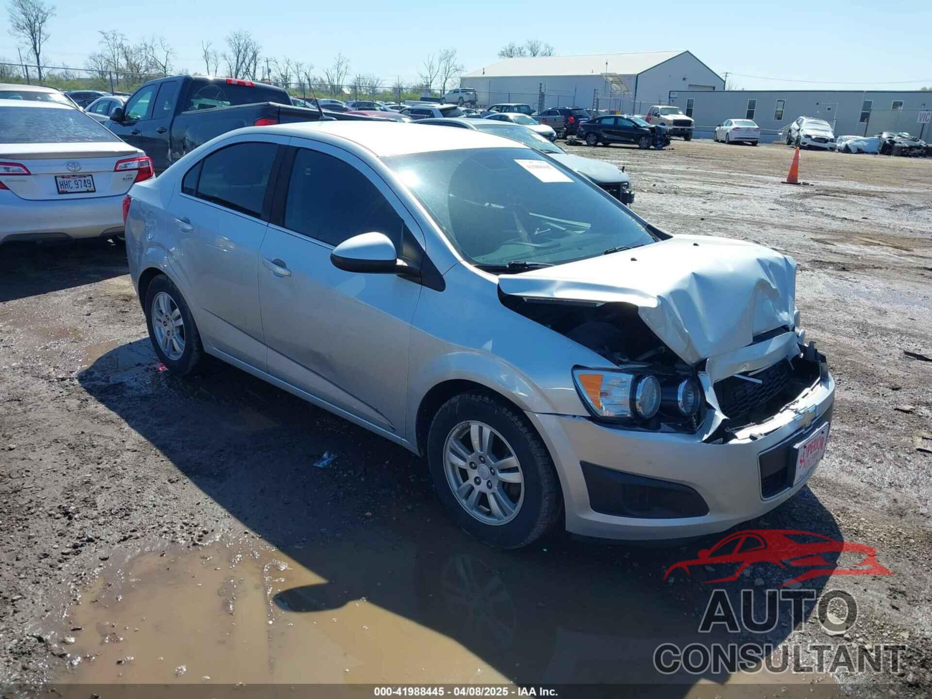 CHEVROLET SONIC 2013 - 1G1JC5SHXD4185418