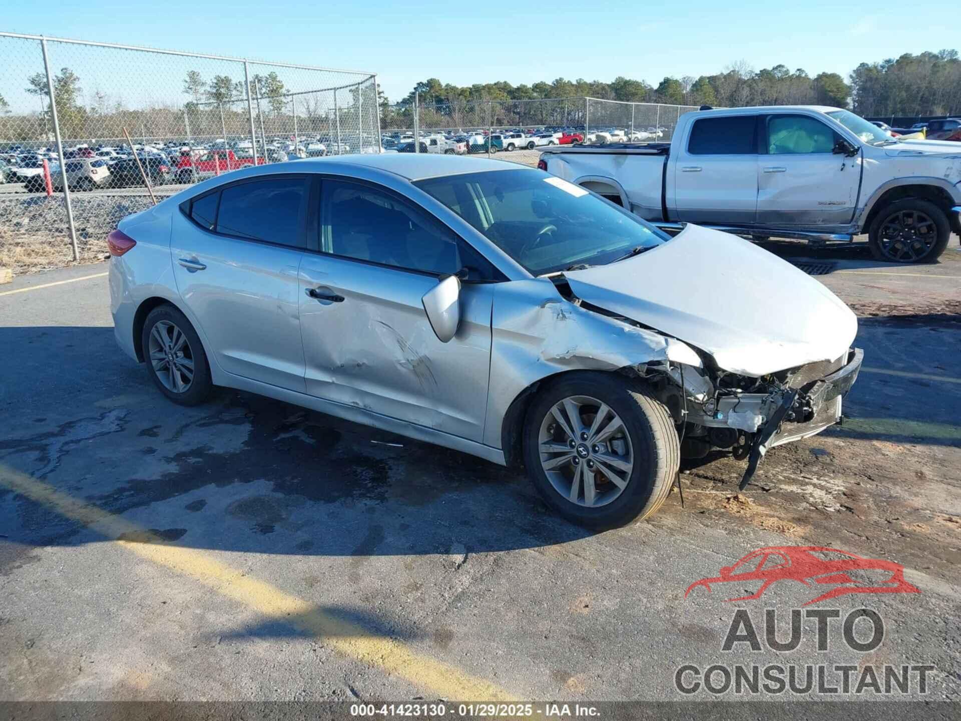 HYUNDAI ELANTRA 2018 - 5NPD84LF0JH361153