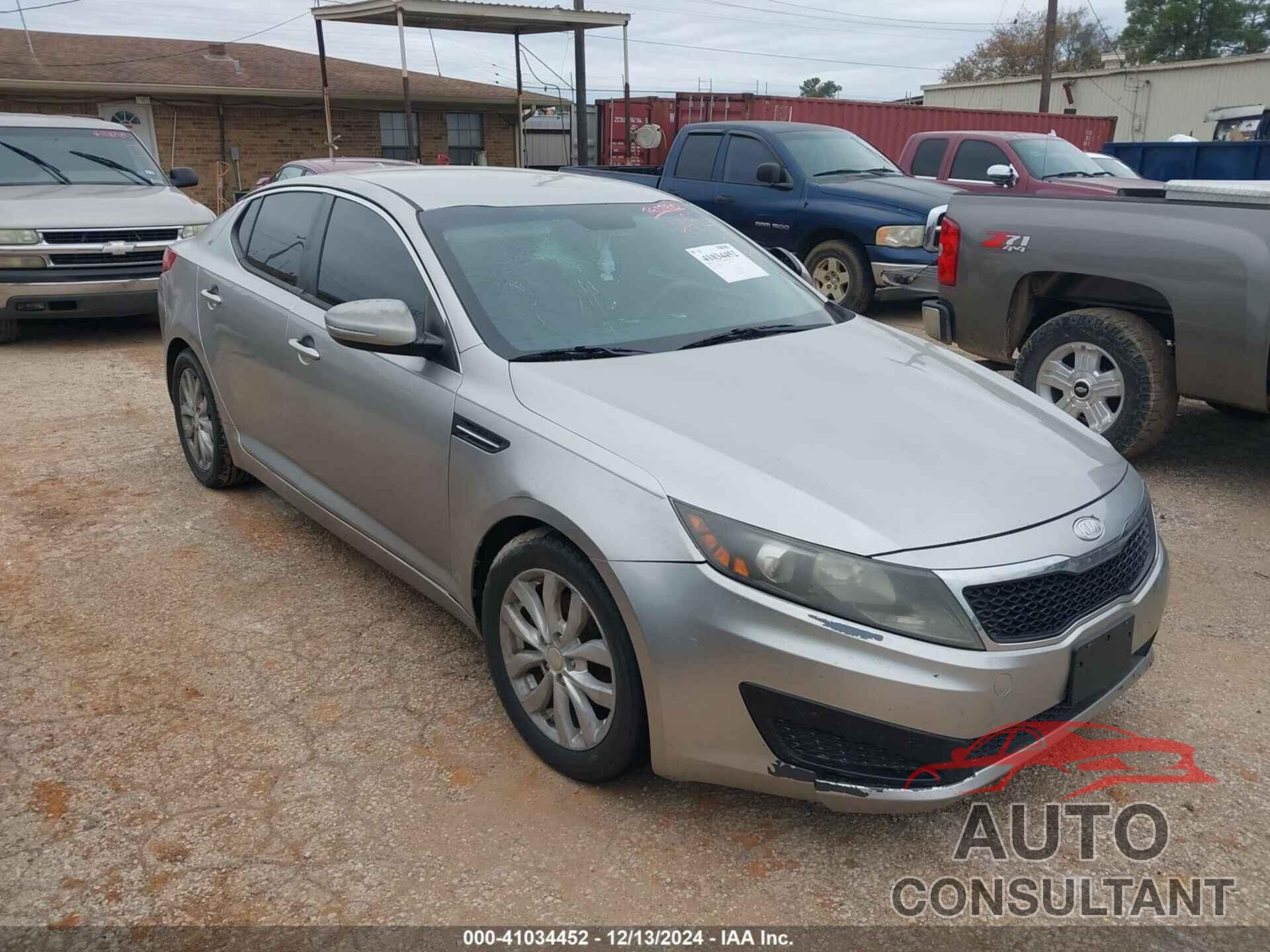 KIA OPTIMA 2011 - KNAGM4A76B5141812