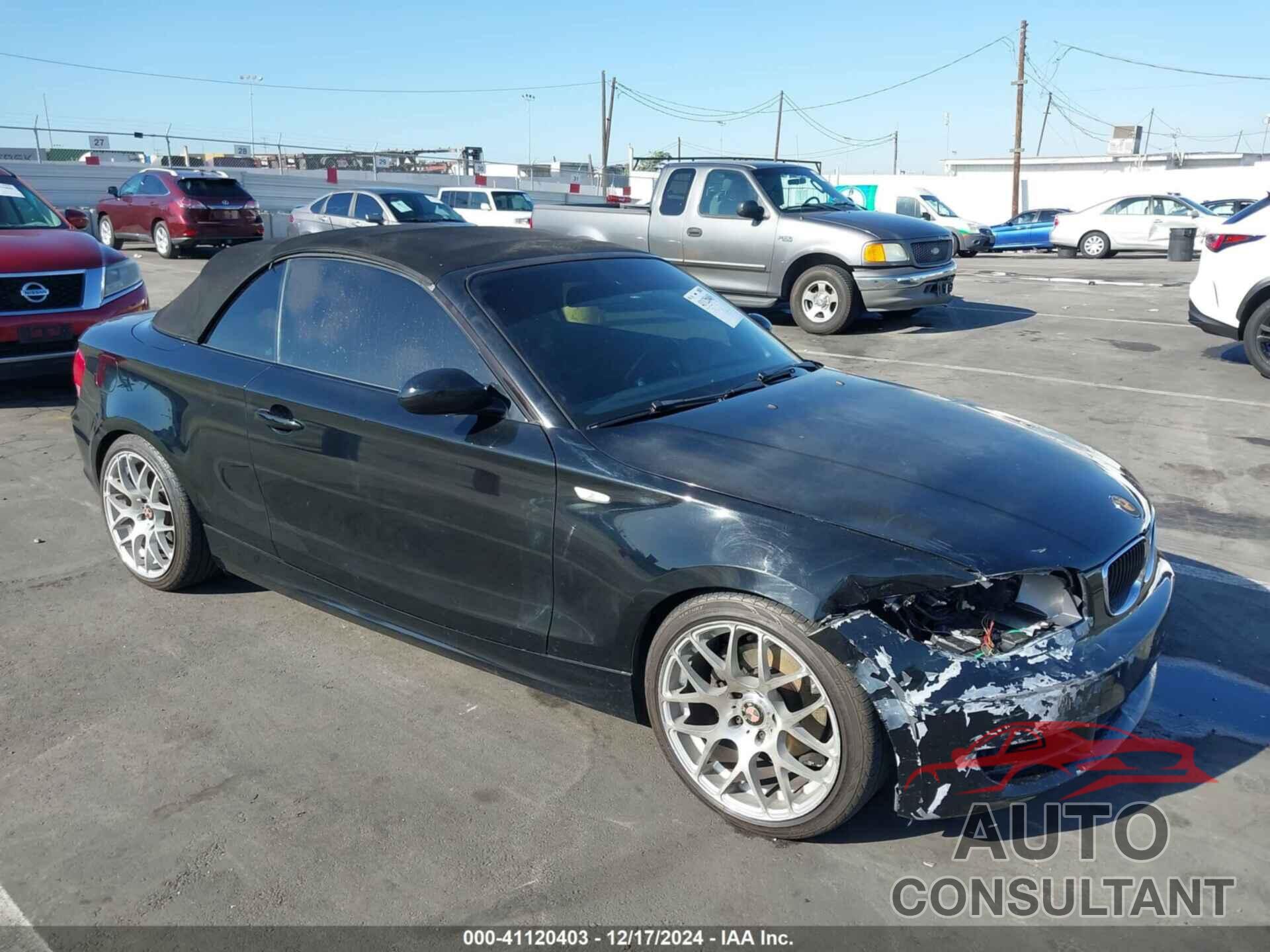 BMW 128I 2009 - WBAUN13589VH81303