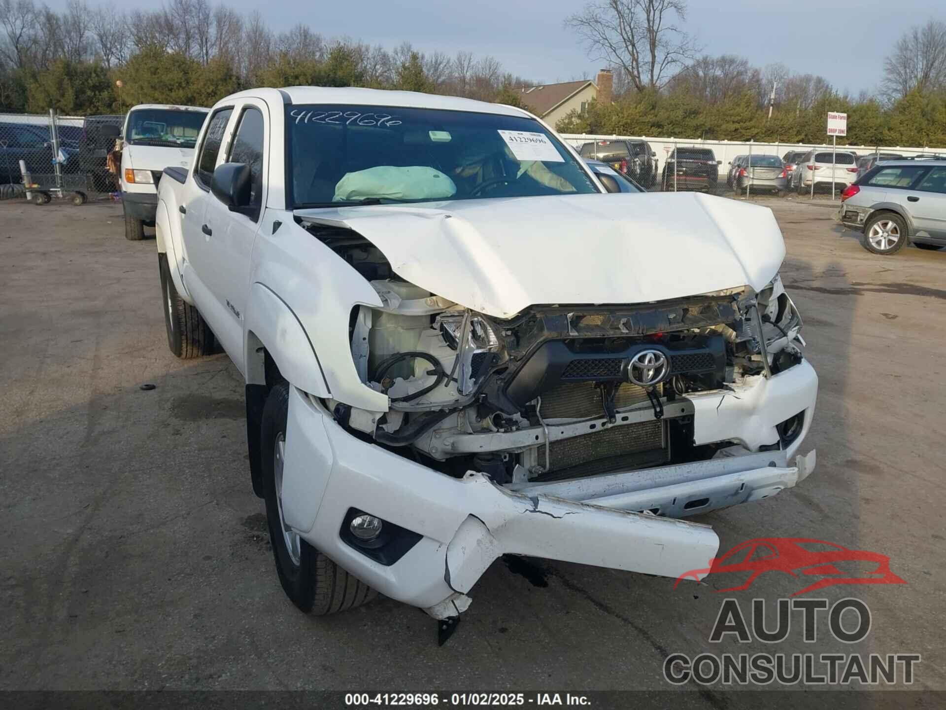 TOYOTA TACOMA 2015 - 3TMLU4EN3FM164619