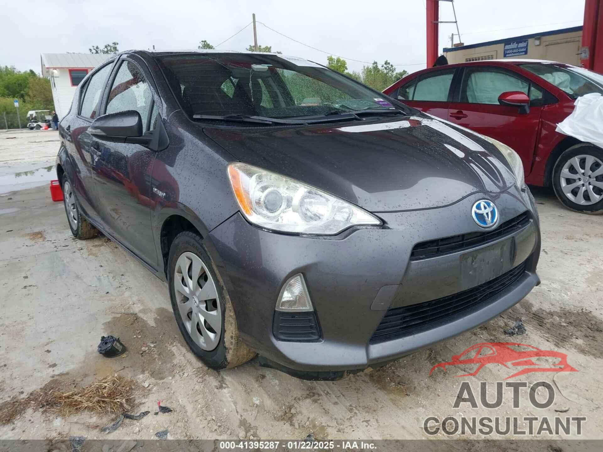 TOYOTA PRIUS C 2014 - JTDKDTB33E1570985
