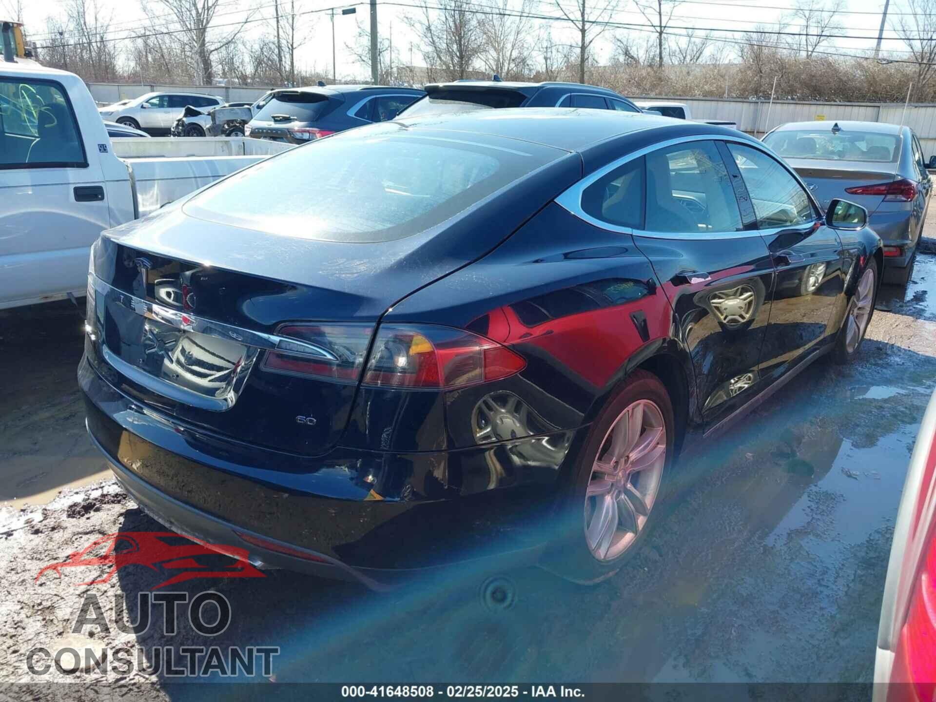 TESLA MODEL S 2013 - 5YJSA1CG2DFP14689