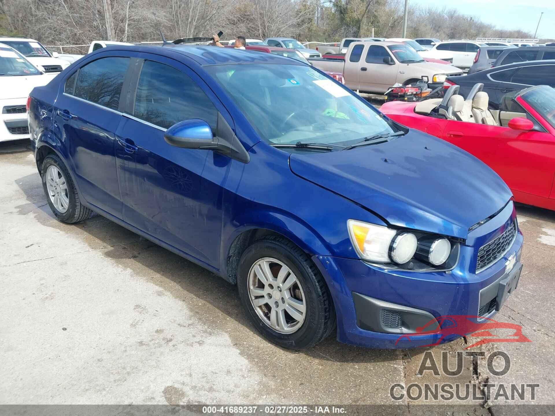 CHEVROLET SONIC 2013 - 1G1JC5SH4D4171725