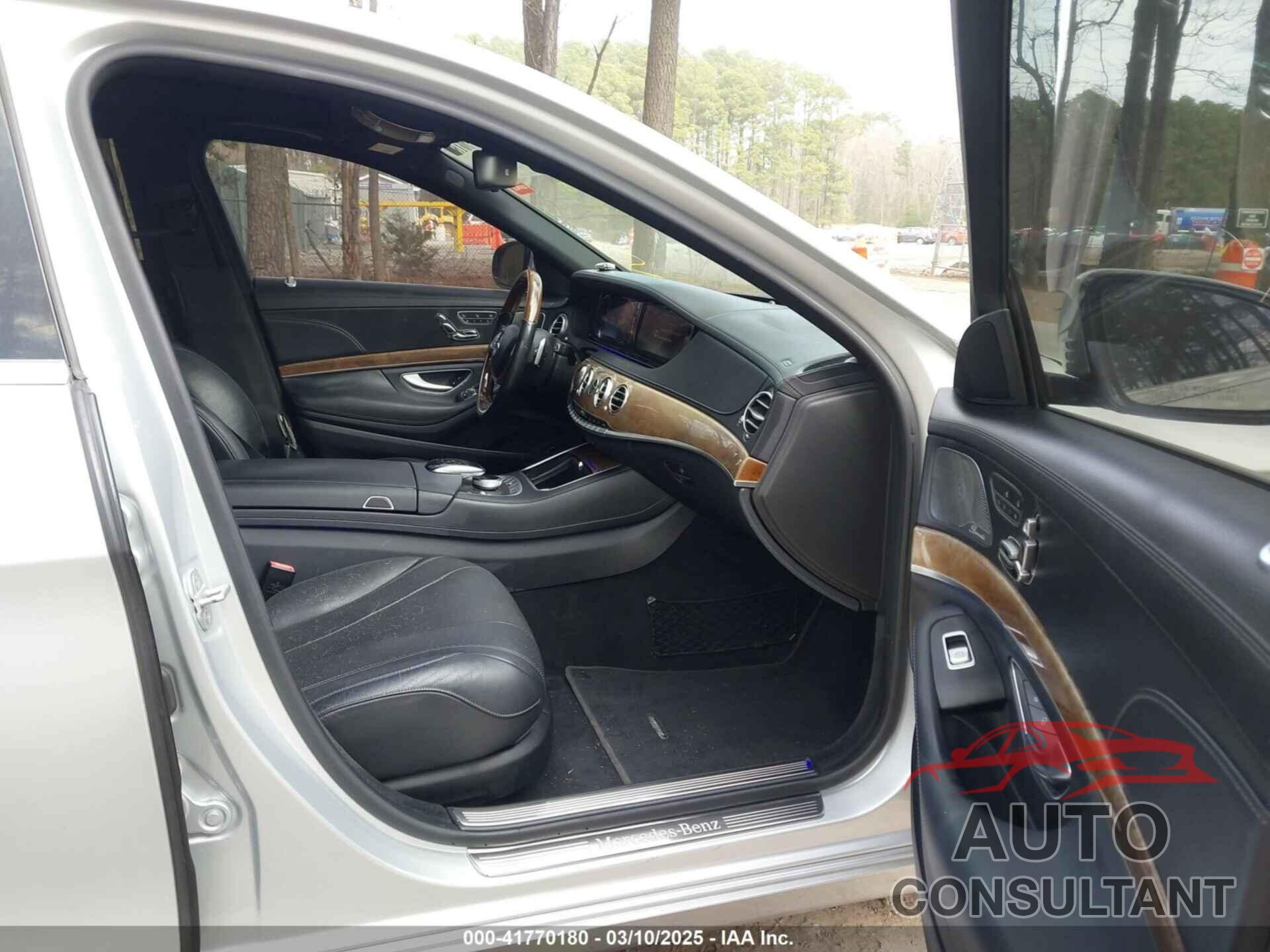 MERCEDES-BENZ S 550 2015 - WDDUG8CBXFA151686