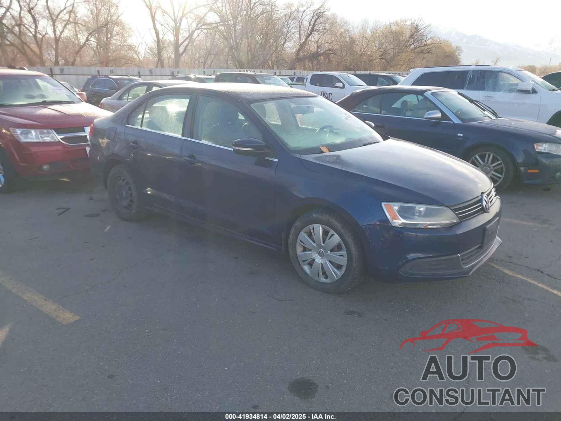 VOLKSWAGEN JETTA 2013 - 3VWDP7AJ8DM414320