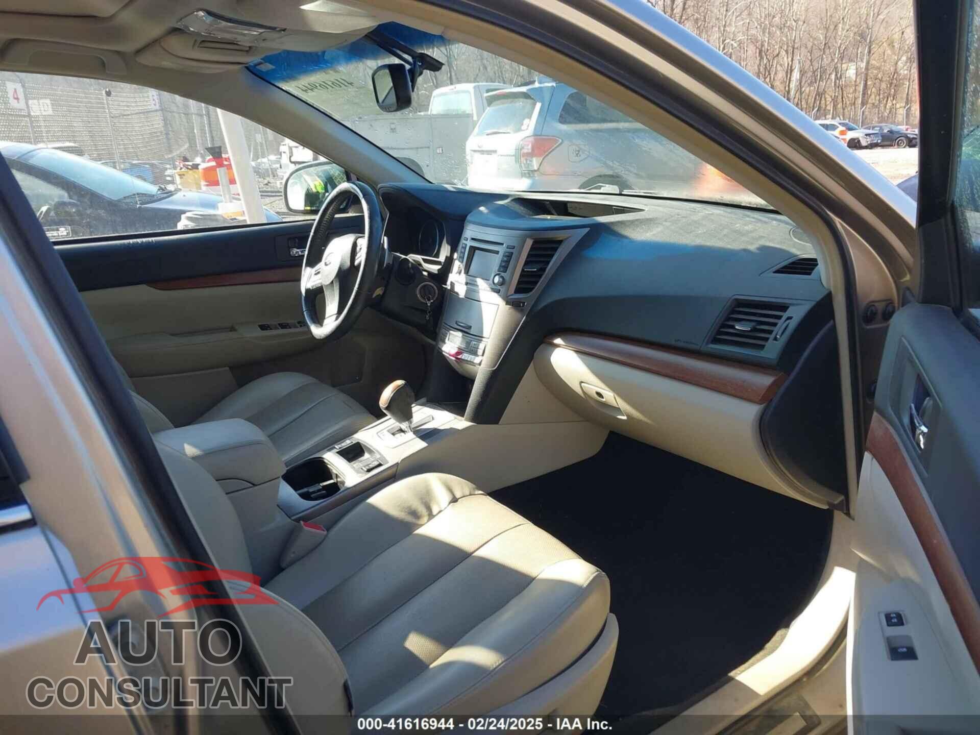 SUBARU OUTBACK 2014 - 4S4BRBLC8E3314268