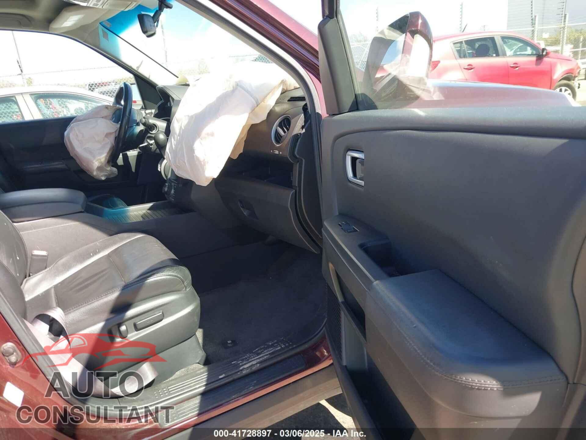 HONDA PILOT 2013 - 5FNYF4H95DB017430