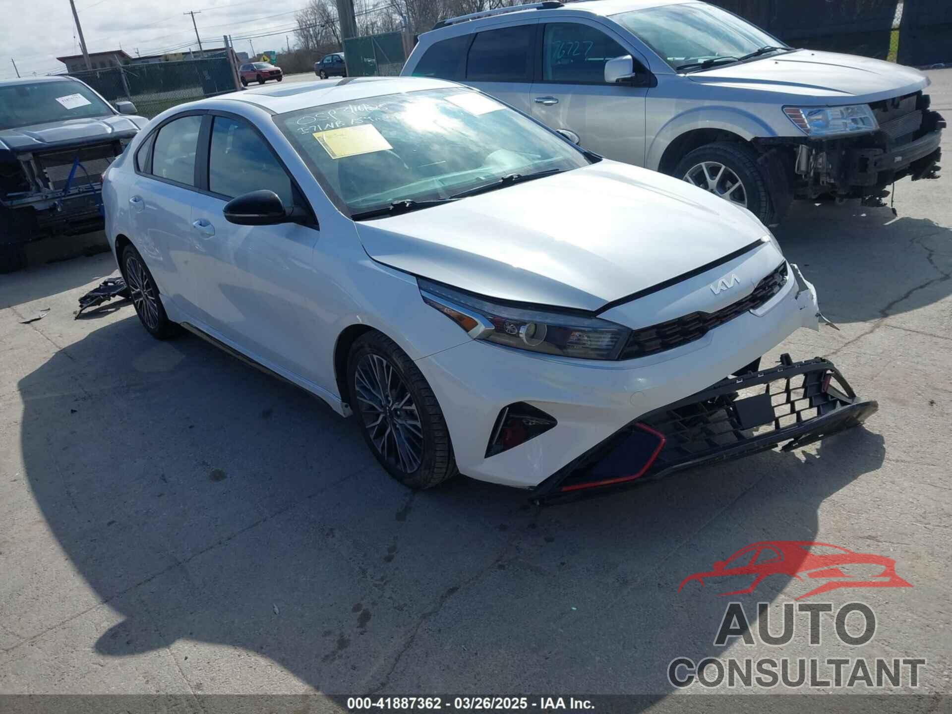 KIA FORTE 2023 - 3KPF54AD3PE552338