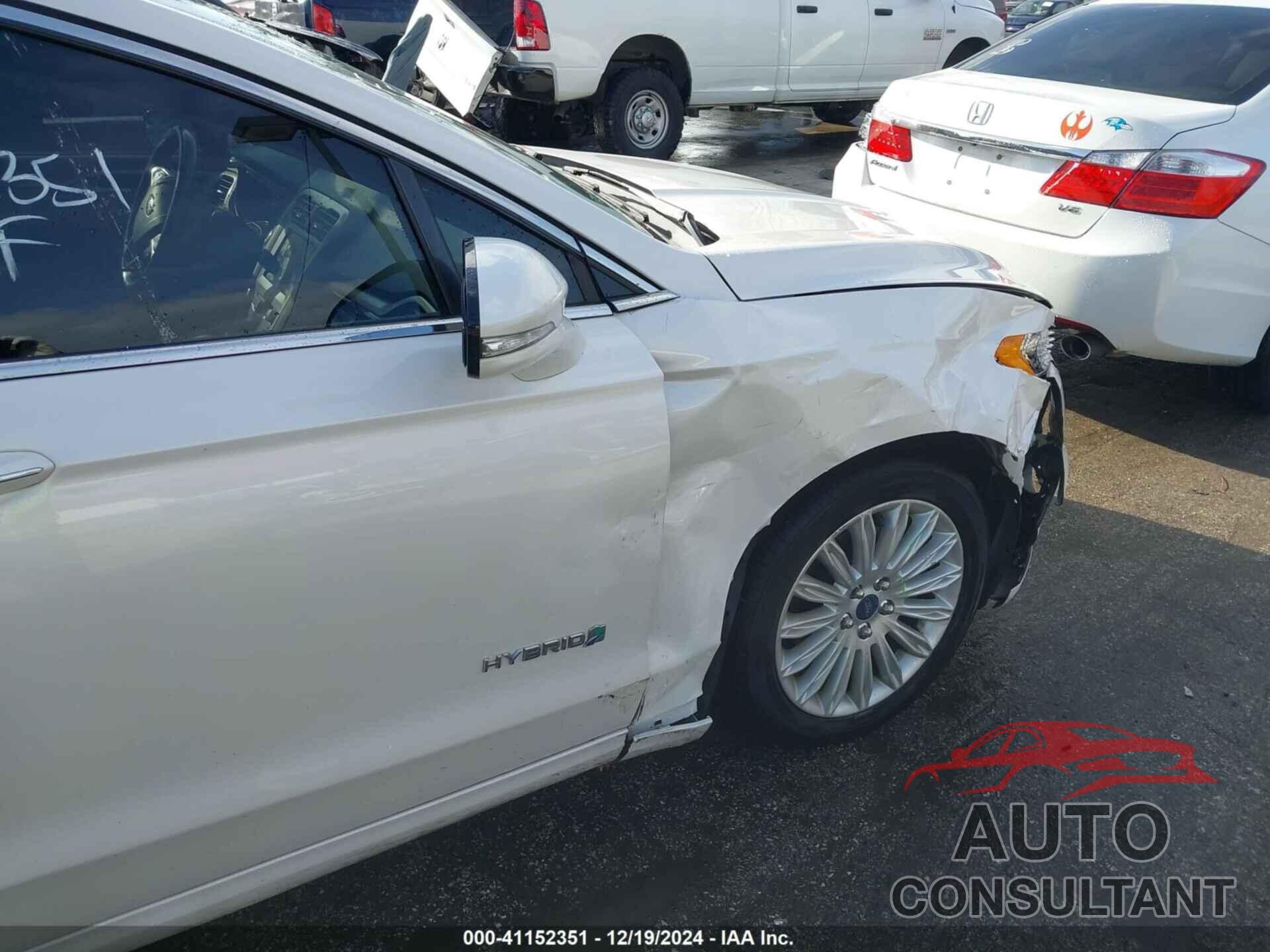 FORD FUSION HYBRID 2015 - 3FA6P0LU7FR189412