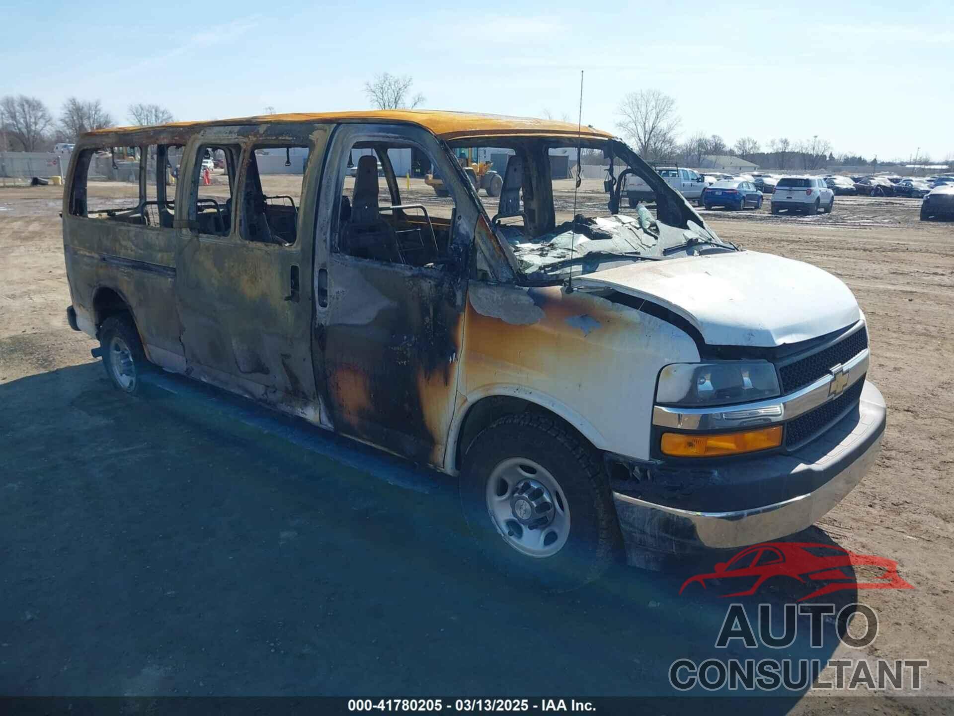 CHEVROLET EXPRESS PASSENGER 2020 - 1GAZGPFGXL1155159