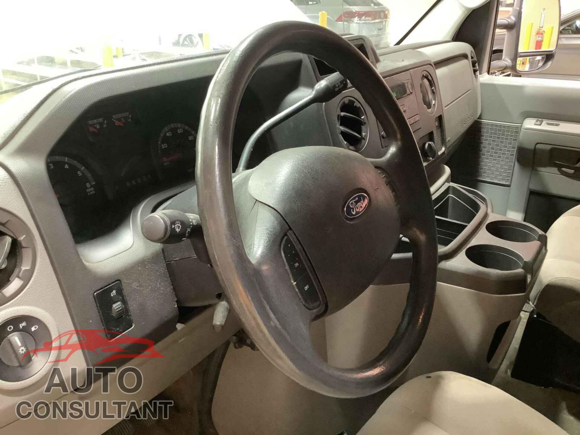 FORD E-150 2013 - 1FTNE1EW8DDA58835