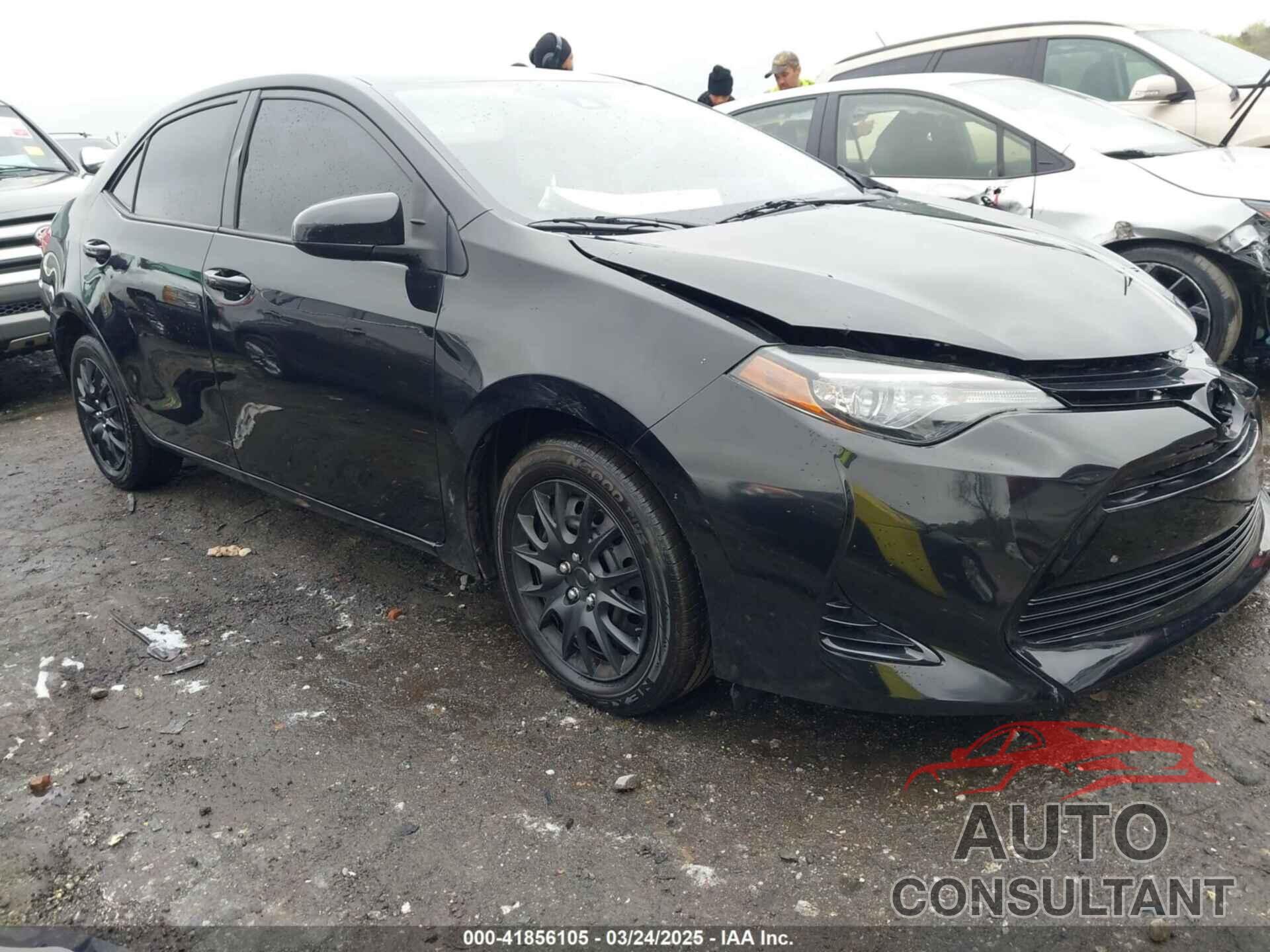 TOYOTA COROLLA 2018 - 5YFBURHE0JP832818