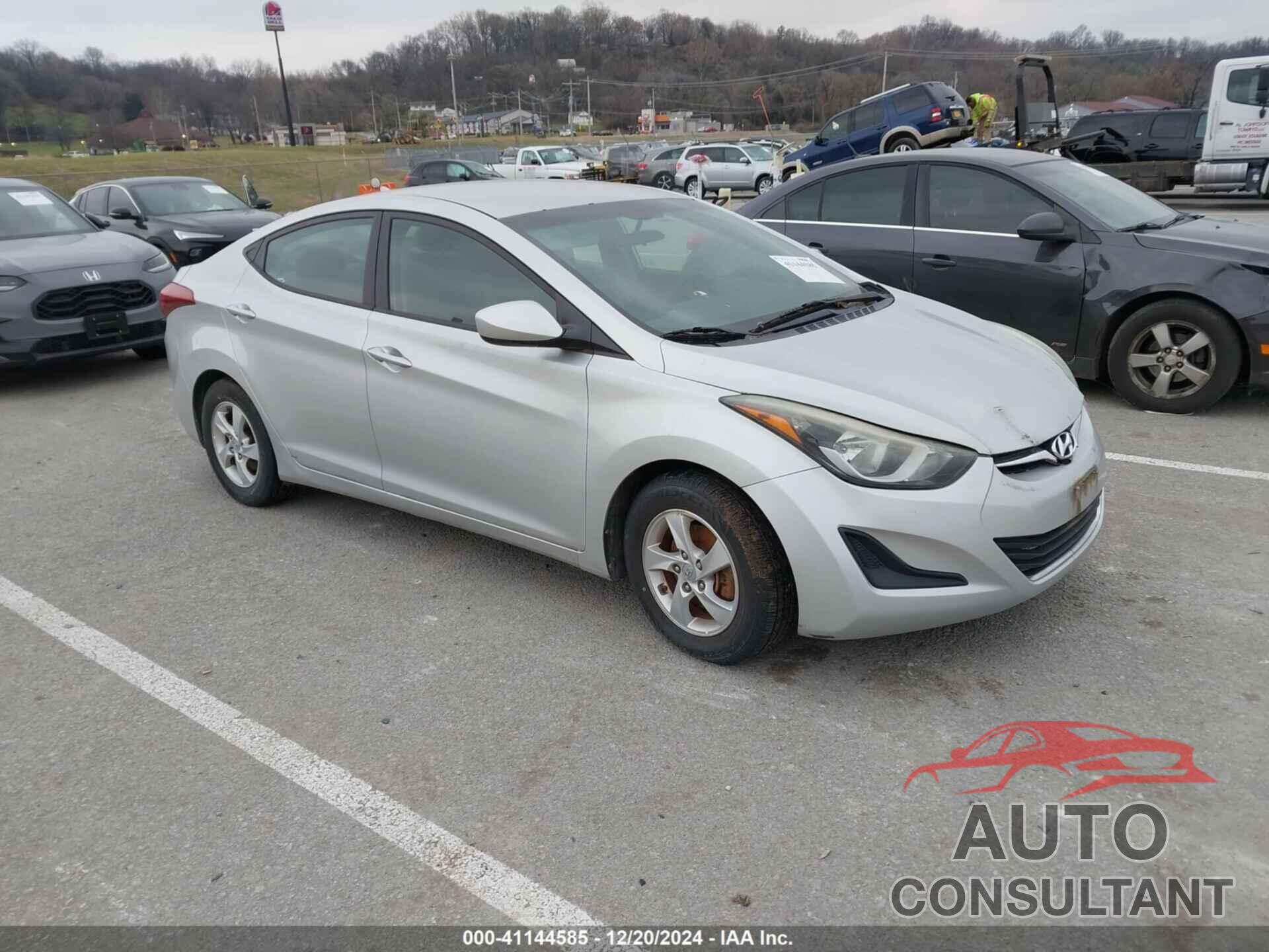 HYUNDAI ELANTRA 2015 - 5NPDH4AE7FH564459