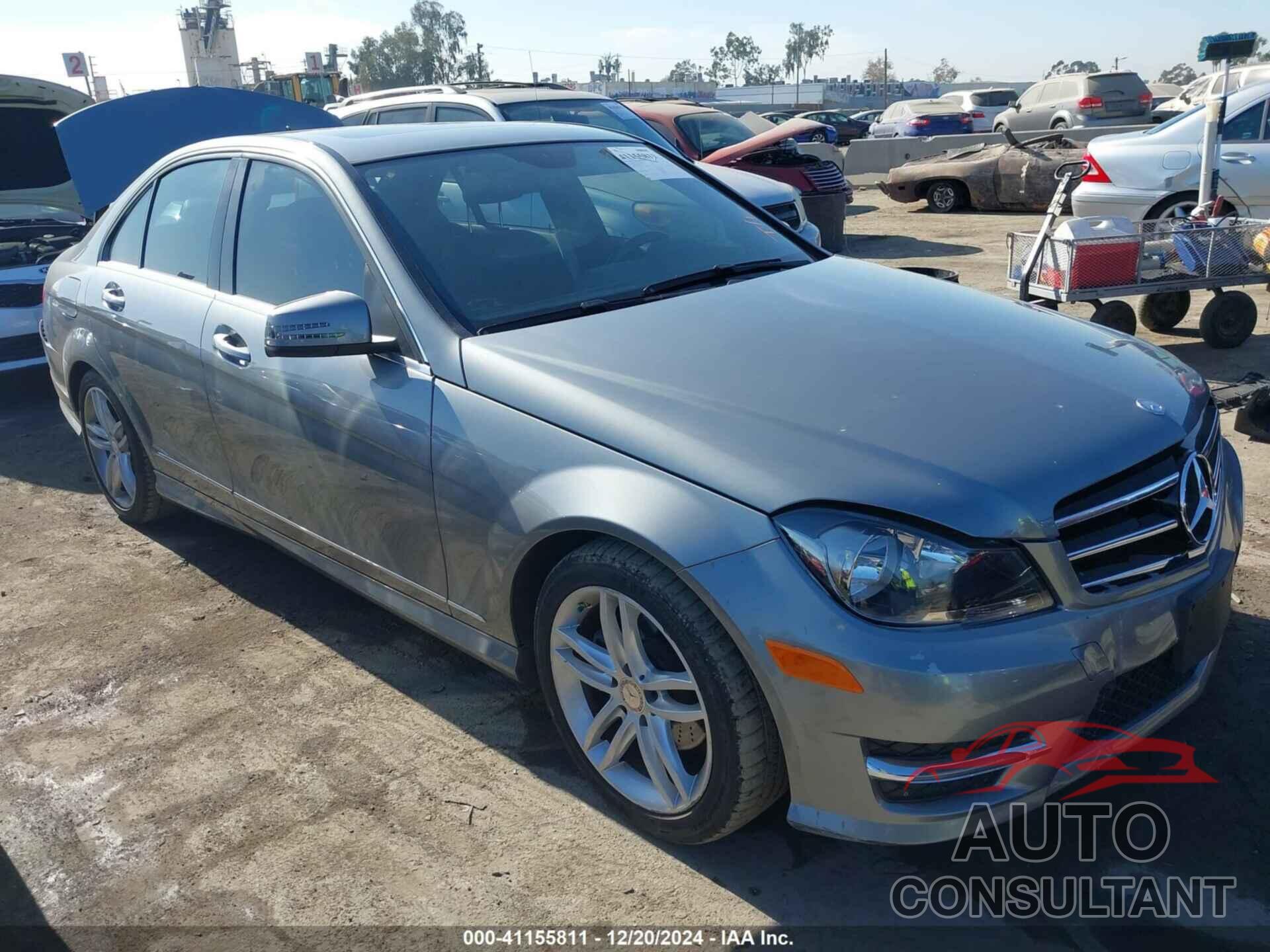 MERCEDES-BENZ C 250 2014 - WDDGF4HB1EG234291