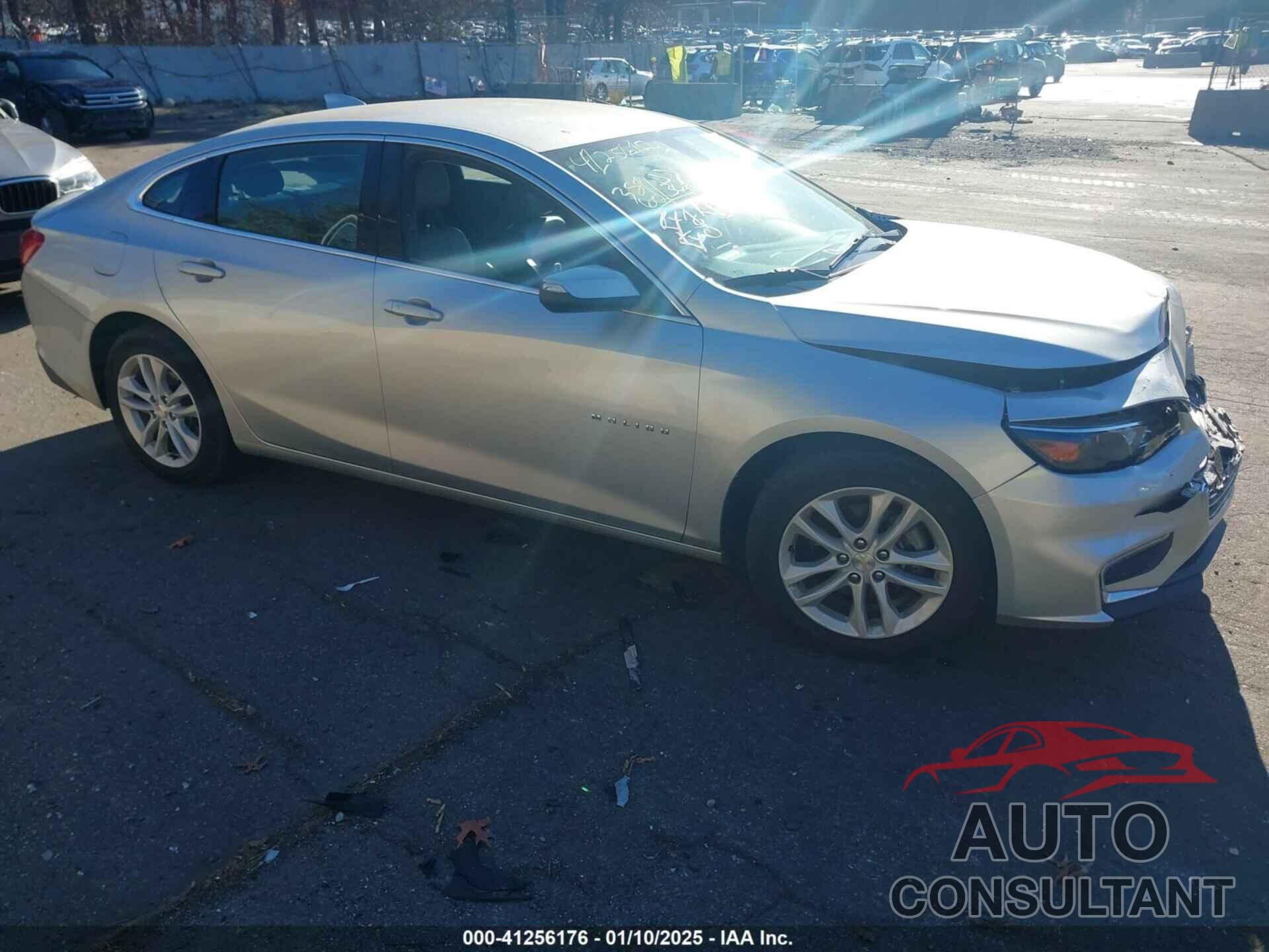 CHEVROLET MALIBU 2018 - 1G1ZD5ST4JF272526