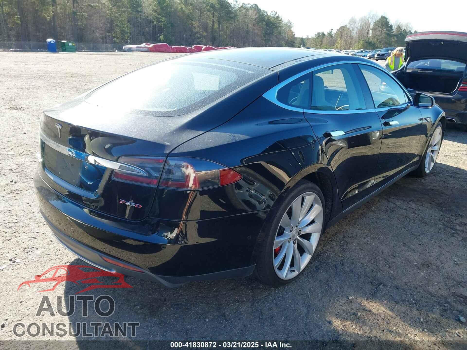 TESLA MODEL S 2015 - 5YJSA4H43FF083602