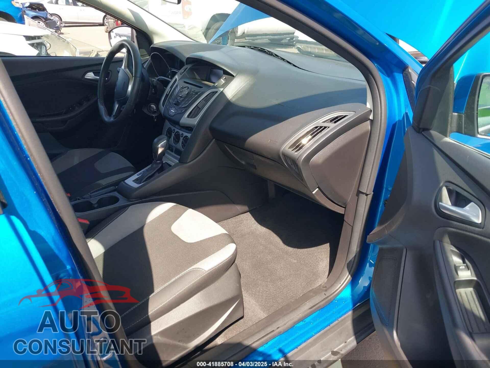 FORD FOCUS 2014 - 1FADP3F29EL355400
