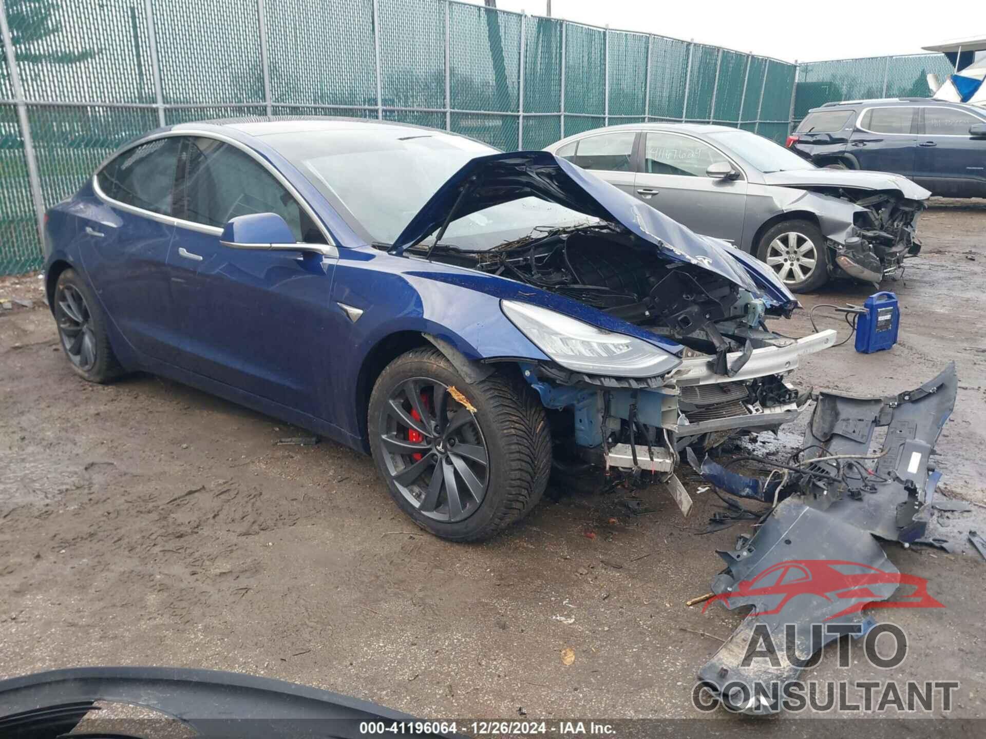 TESLA MODEL 3 2018 - 5YJ3E1EB2JF180275