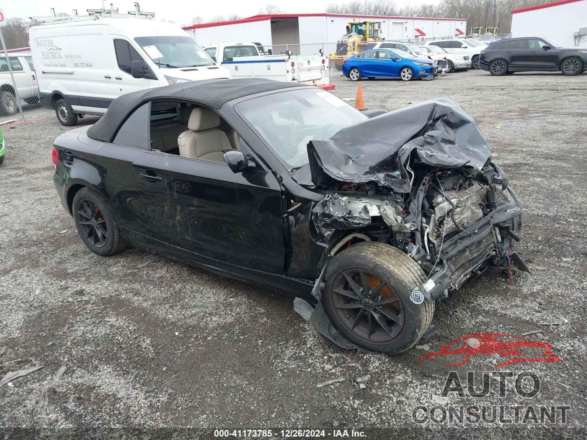 BMW 128I 2011 - WBAUN1C5XBVH82457