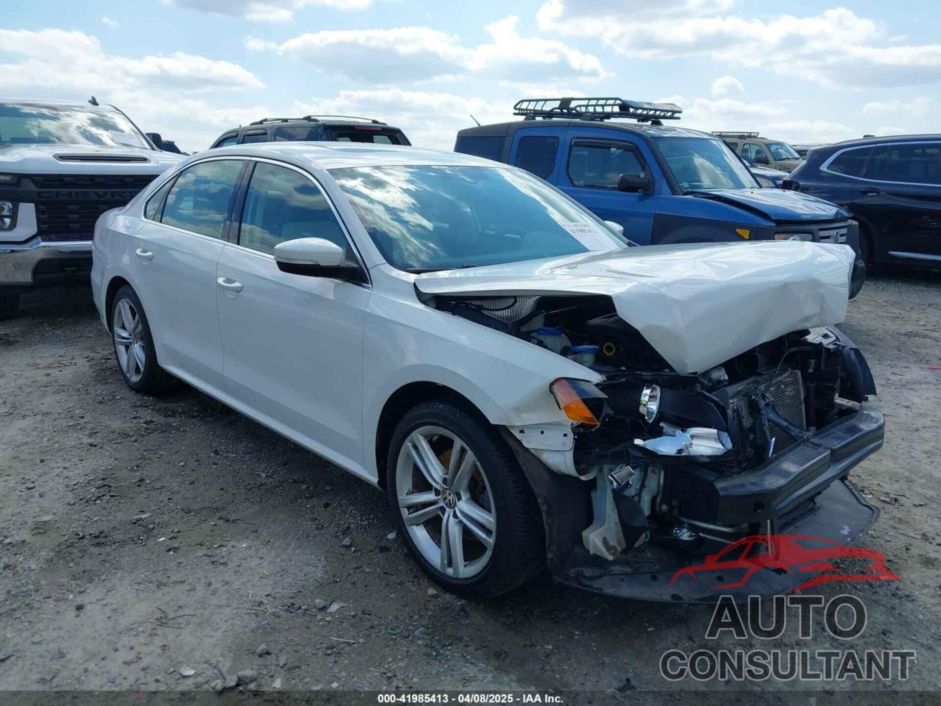 VOLKSWAGEN PASSAT 2014 - 1VWBT7A36EC088217